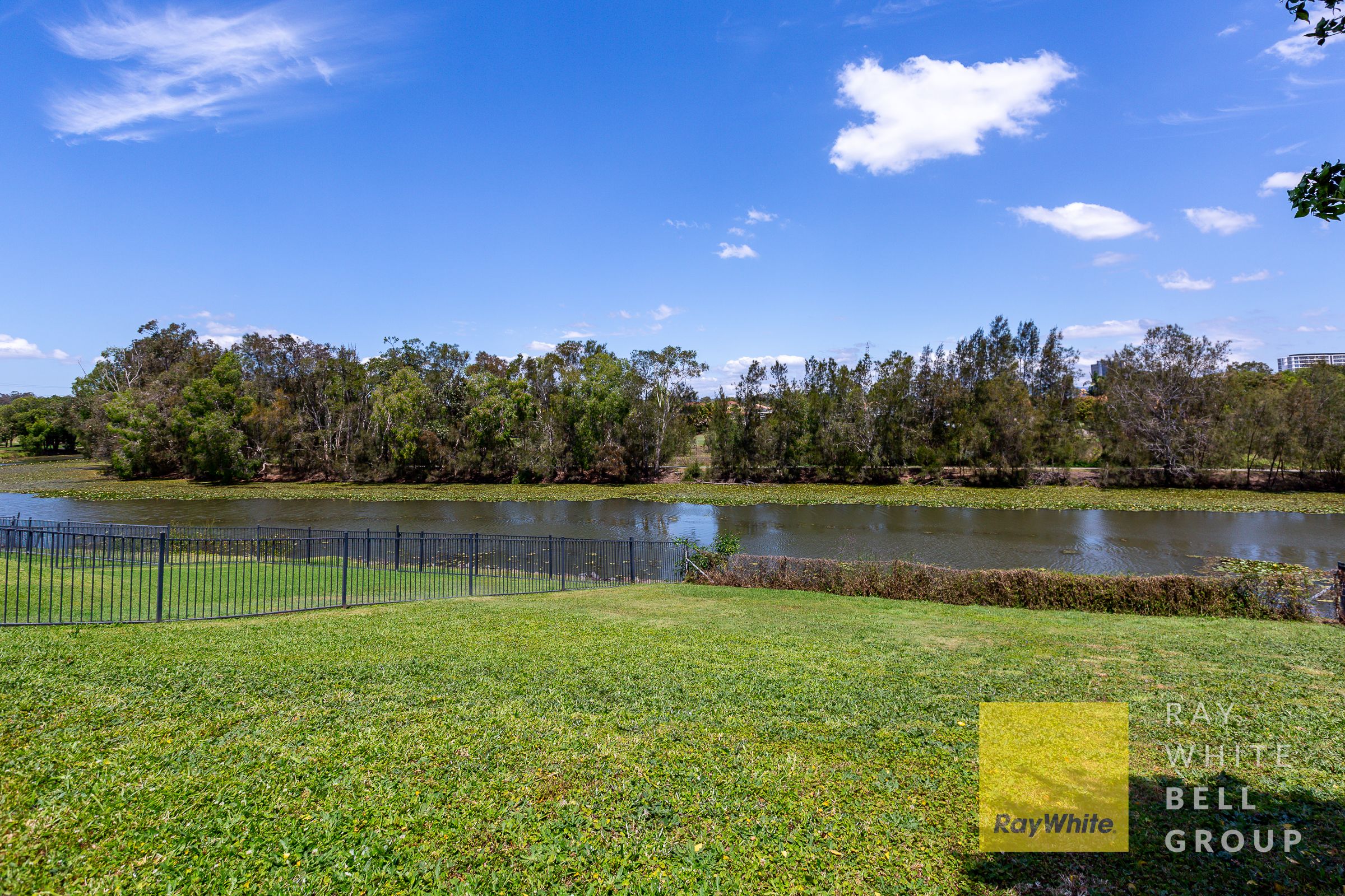 32 Peach Drive — photo 12 of 15