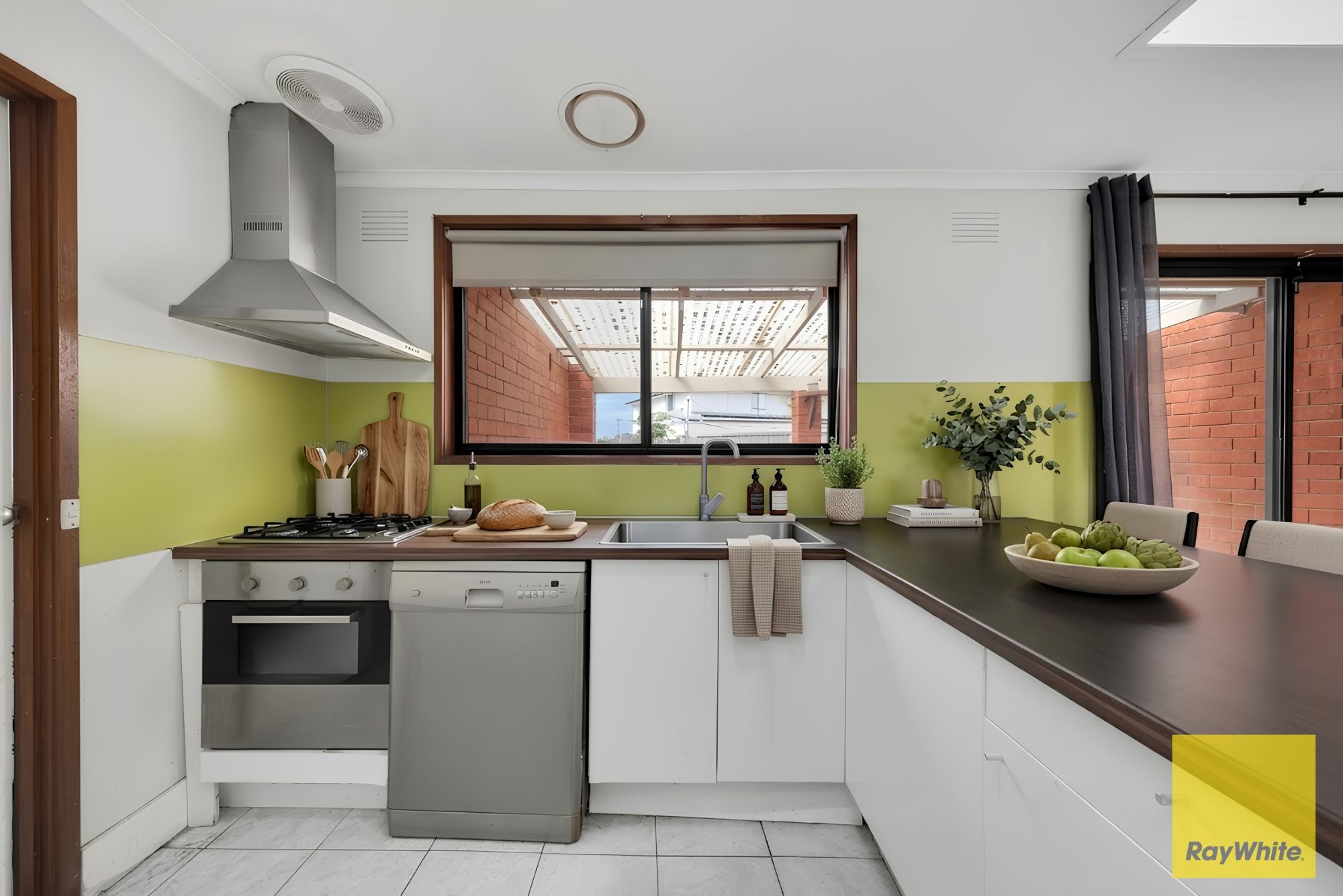 3 Bottlebrush Drive — photo 10 of 13