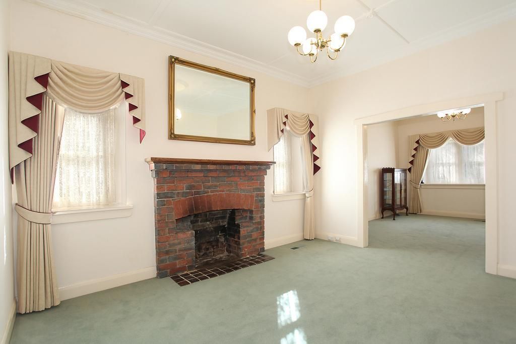 2 Lindsay Avenue, Murrumbeena, VIC 3163