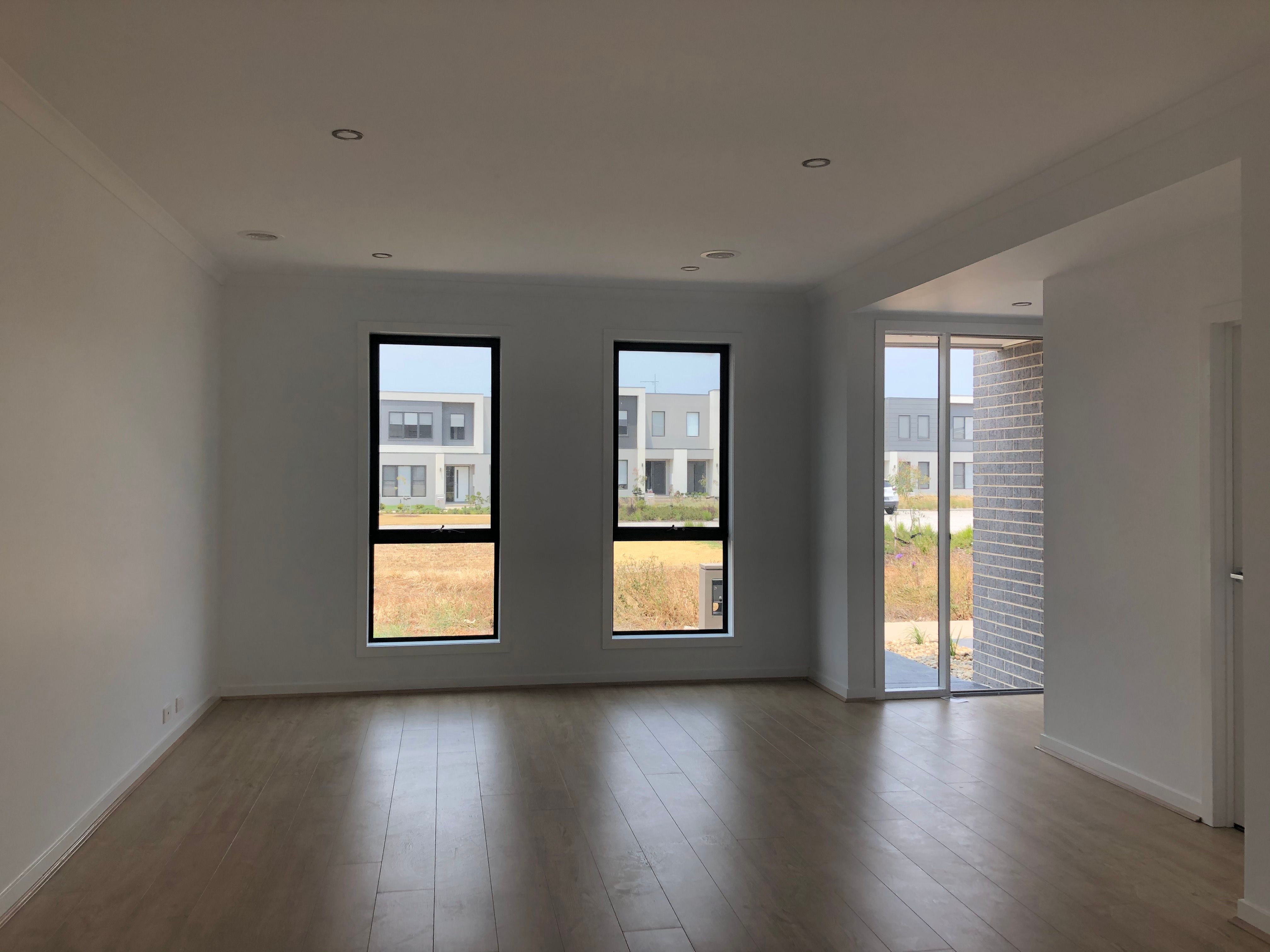 16 Nostrand Walk, Point Cook, VIC 3030