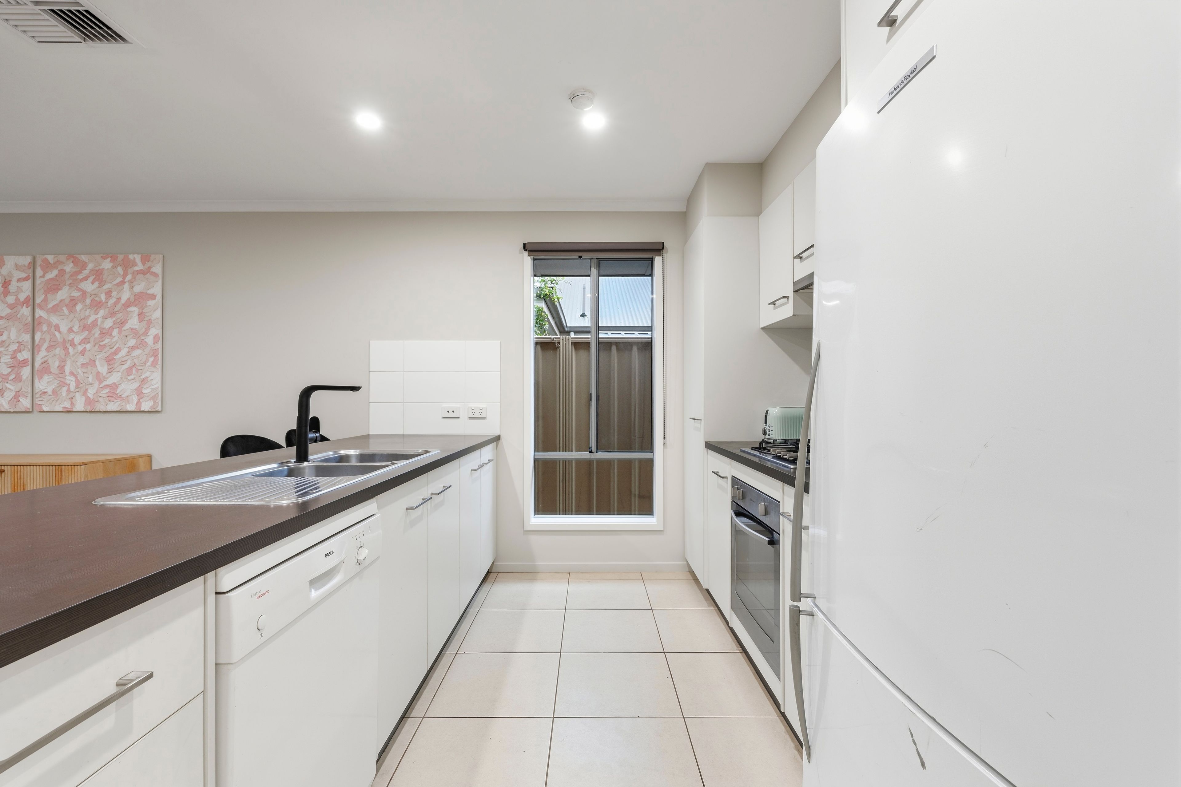 8 Miranda Place — photo 12 of 14