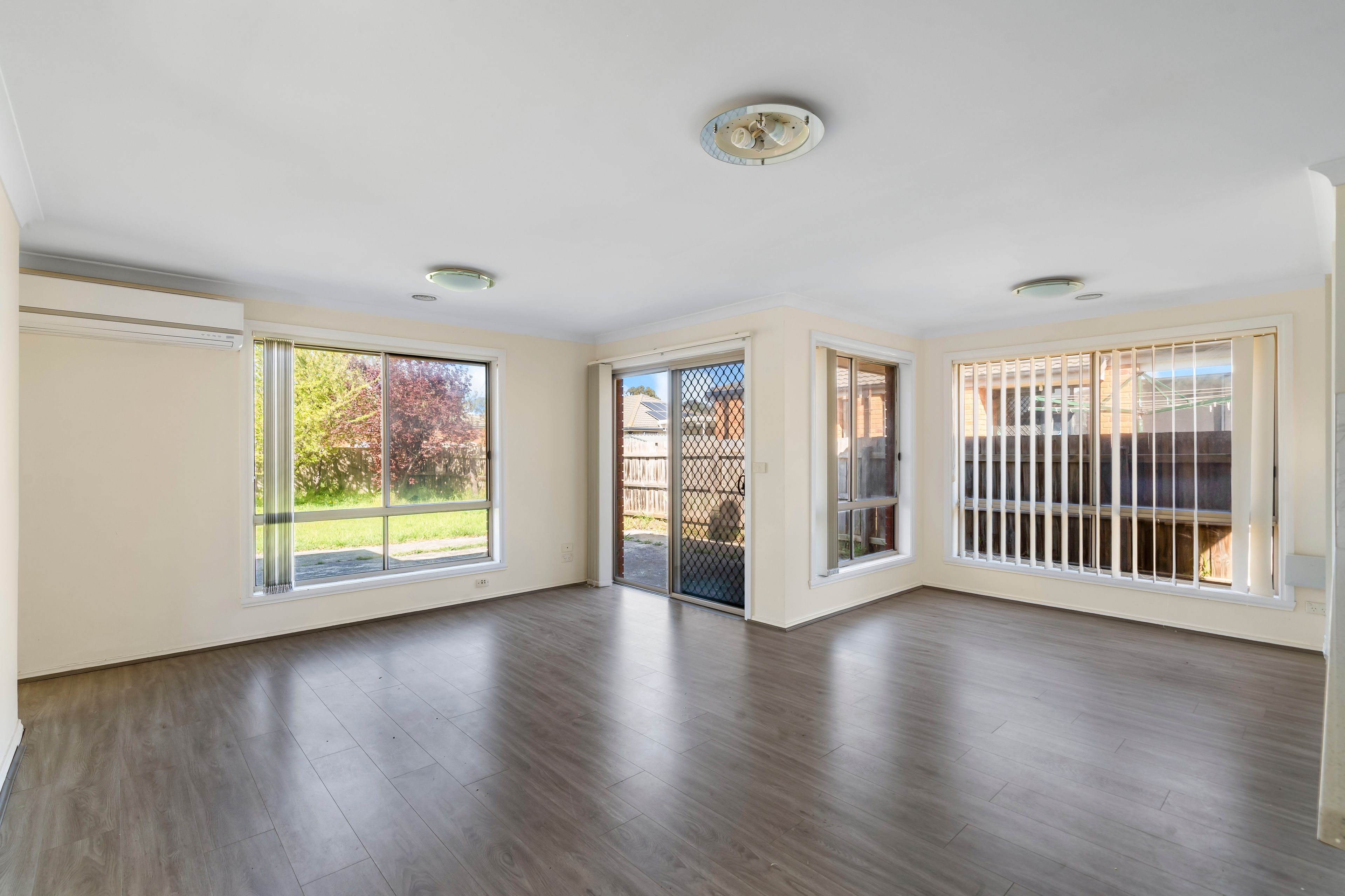 35 Sandover Drive, Roxburgh Park, VIC 3064