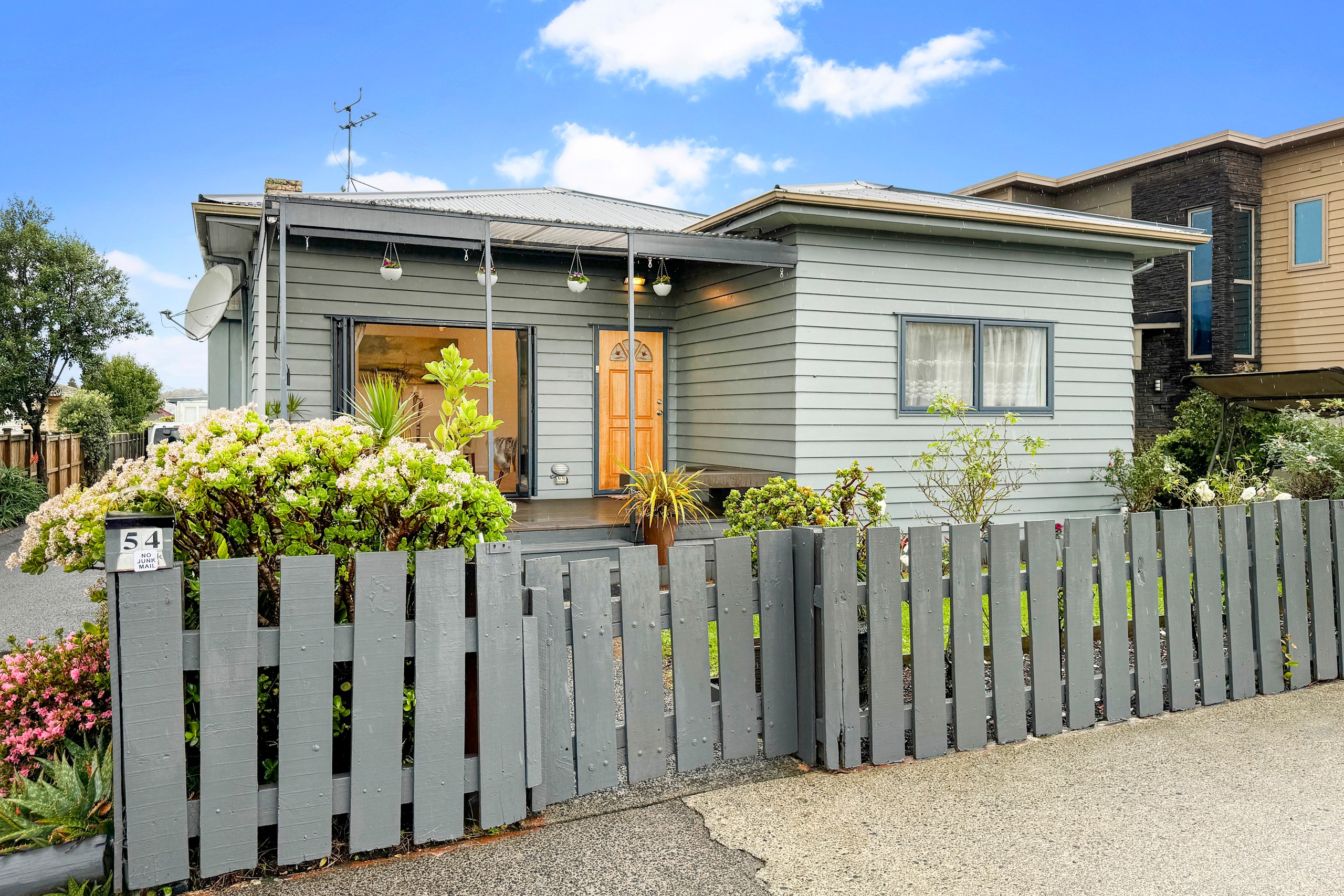 54 Winstone Road, Mount Roskill, Auckland City