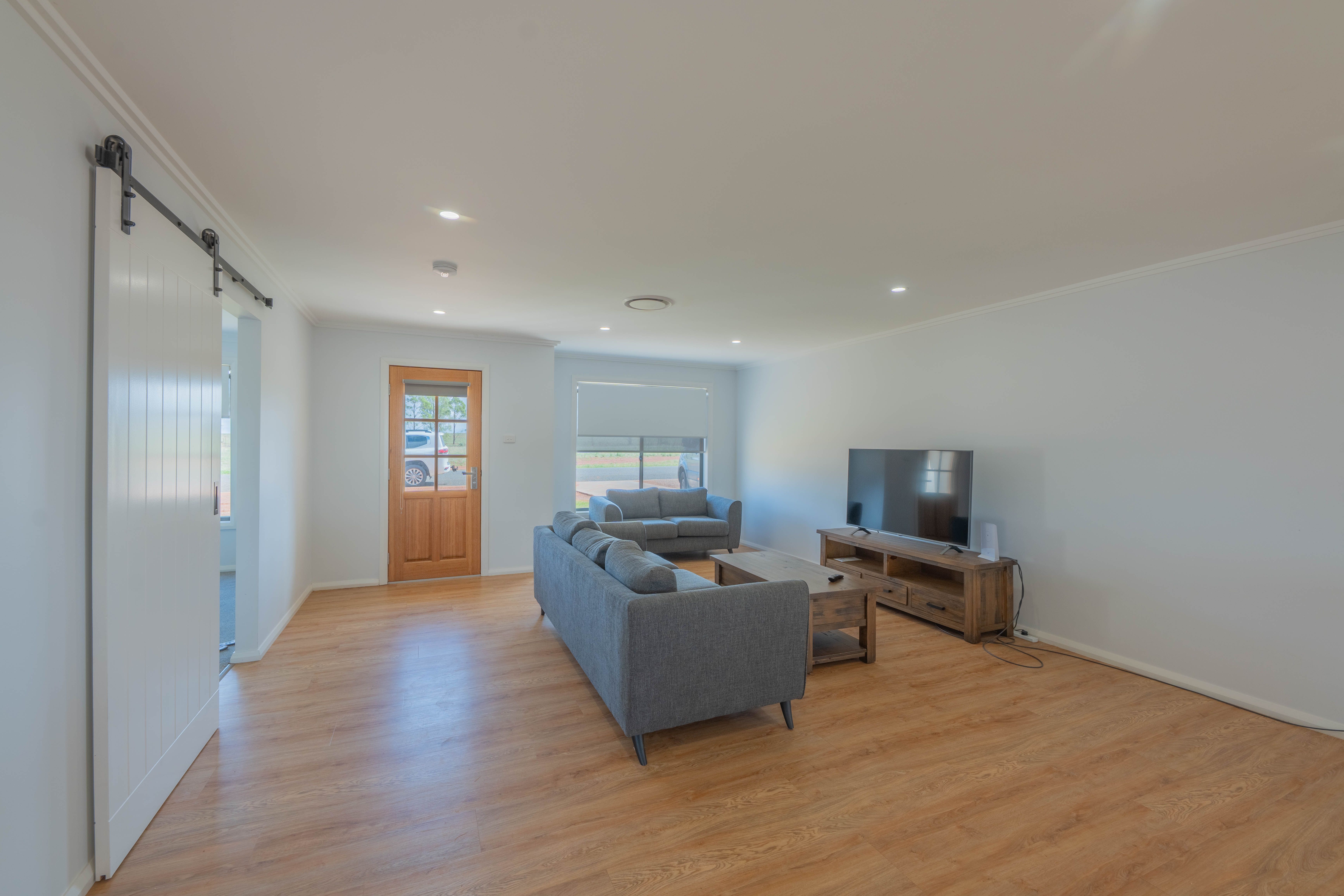 83 Loughnan Street, Lake Cargelligo, NSW 2672