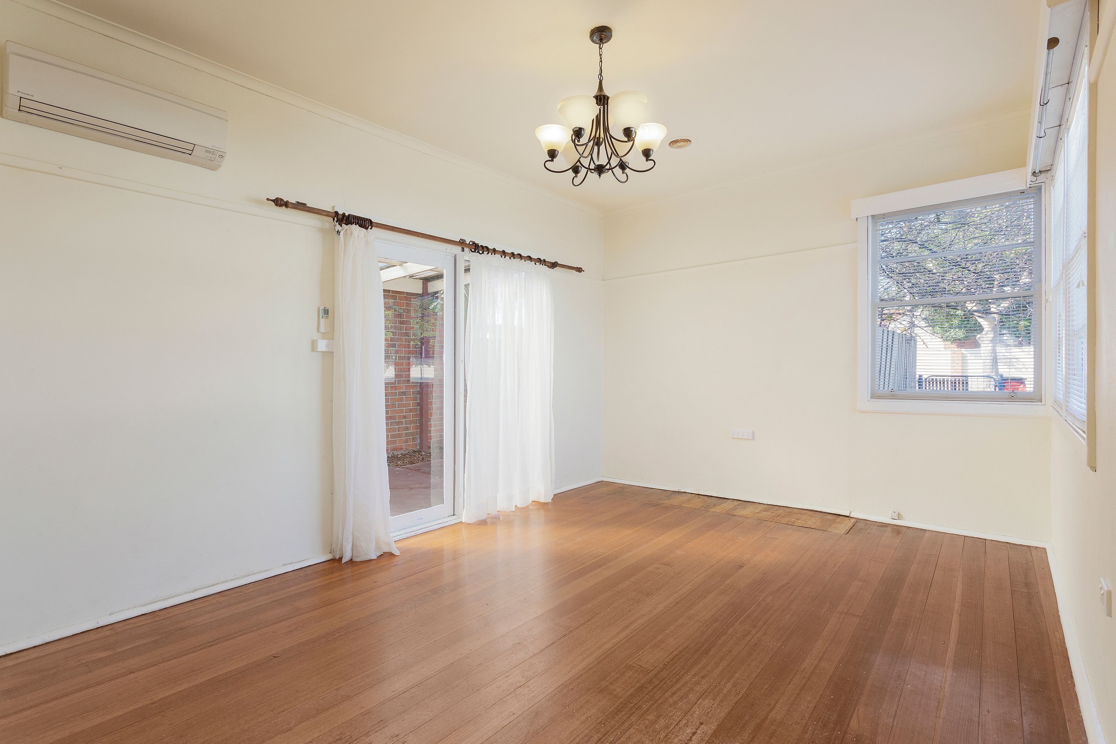 1055 North Road, Hughesdale, VIC 3166