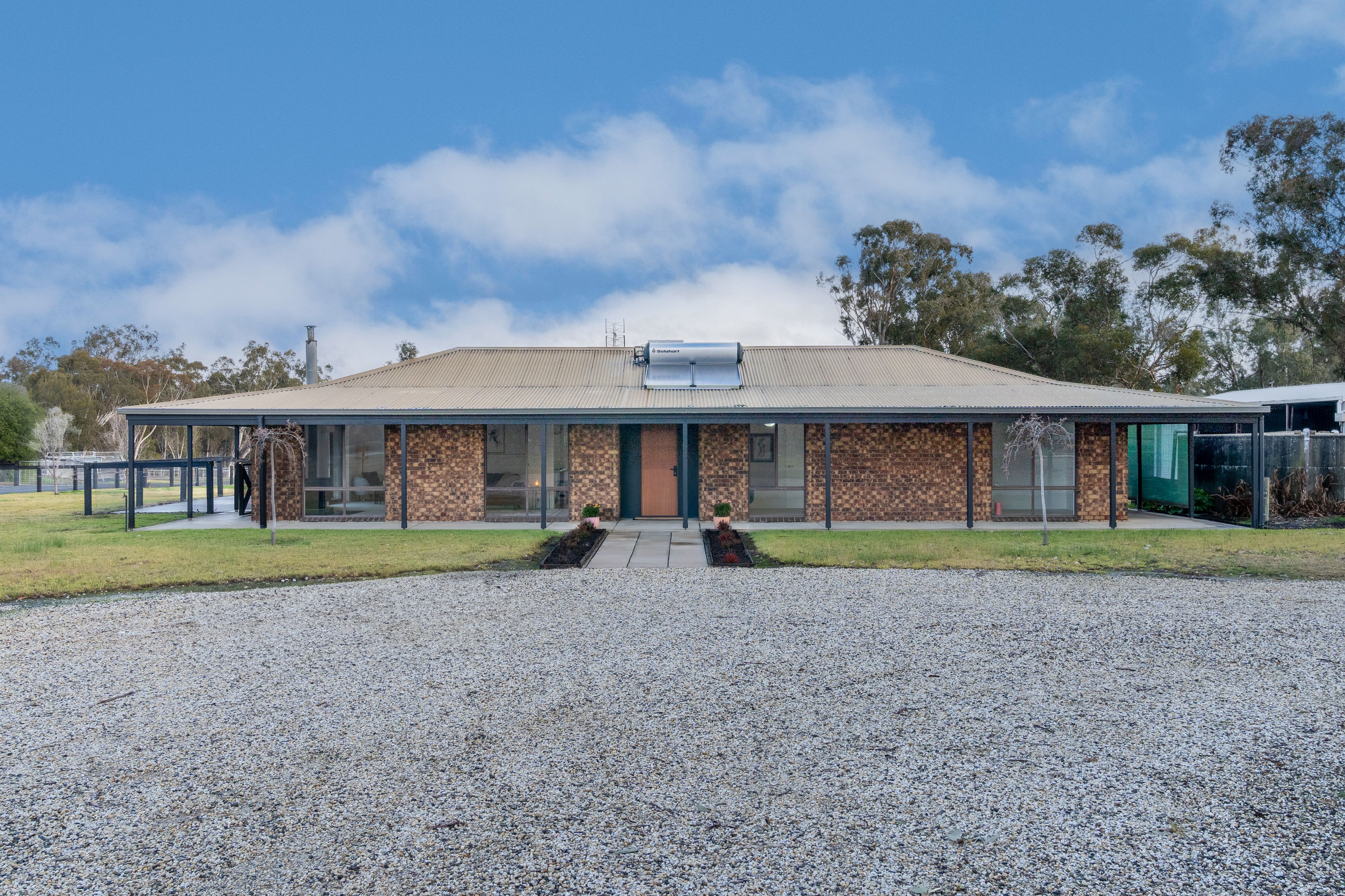 210 Highlands Road, Seymour VIC 3660