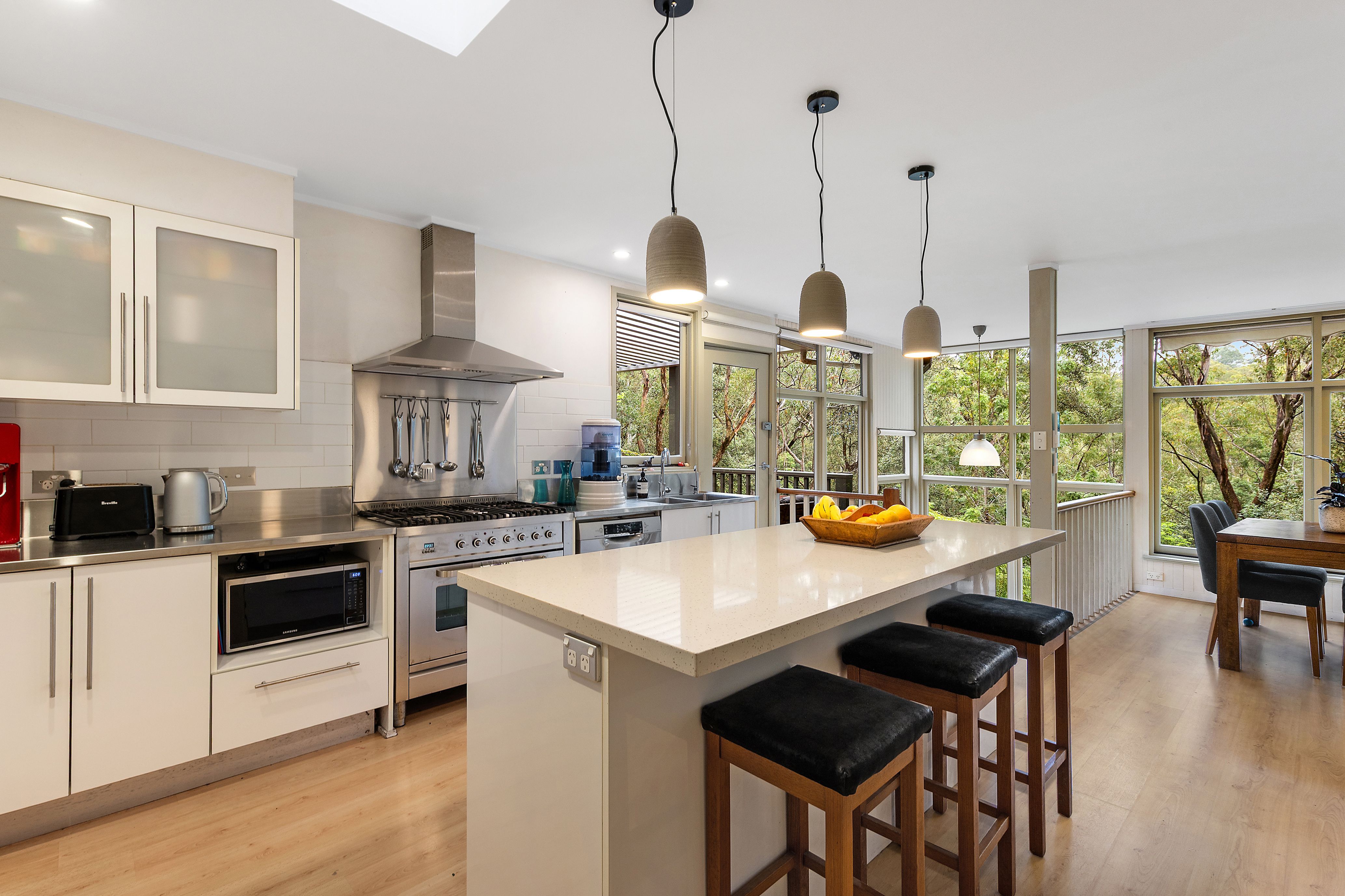 15 Morona Avenue — photo 5 of 11