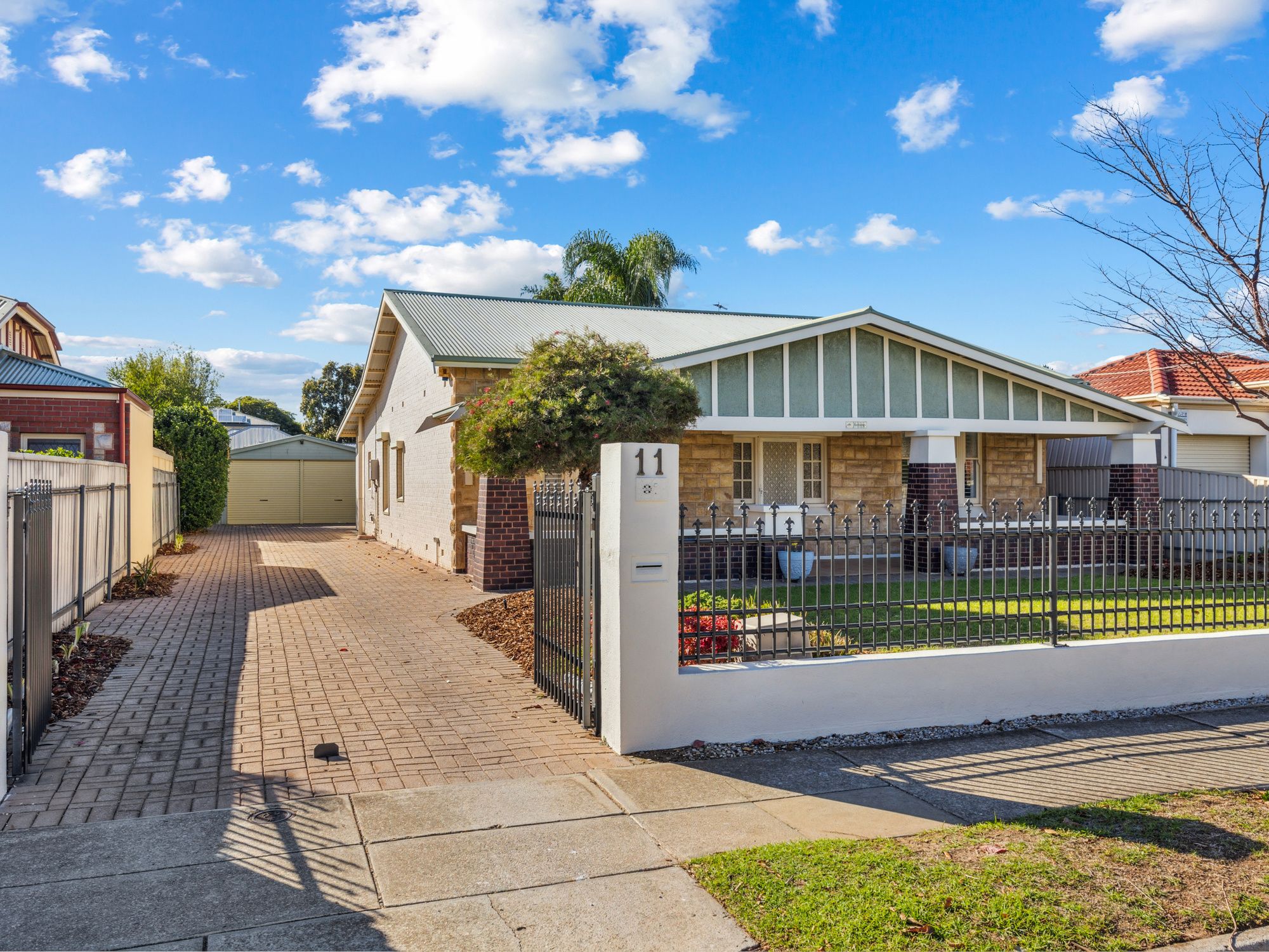 11 Ruthven Avenue, Glandore, SA 5037