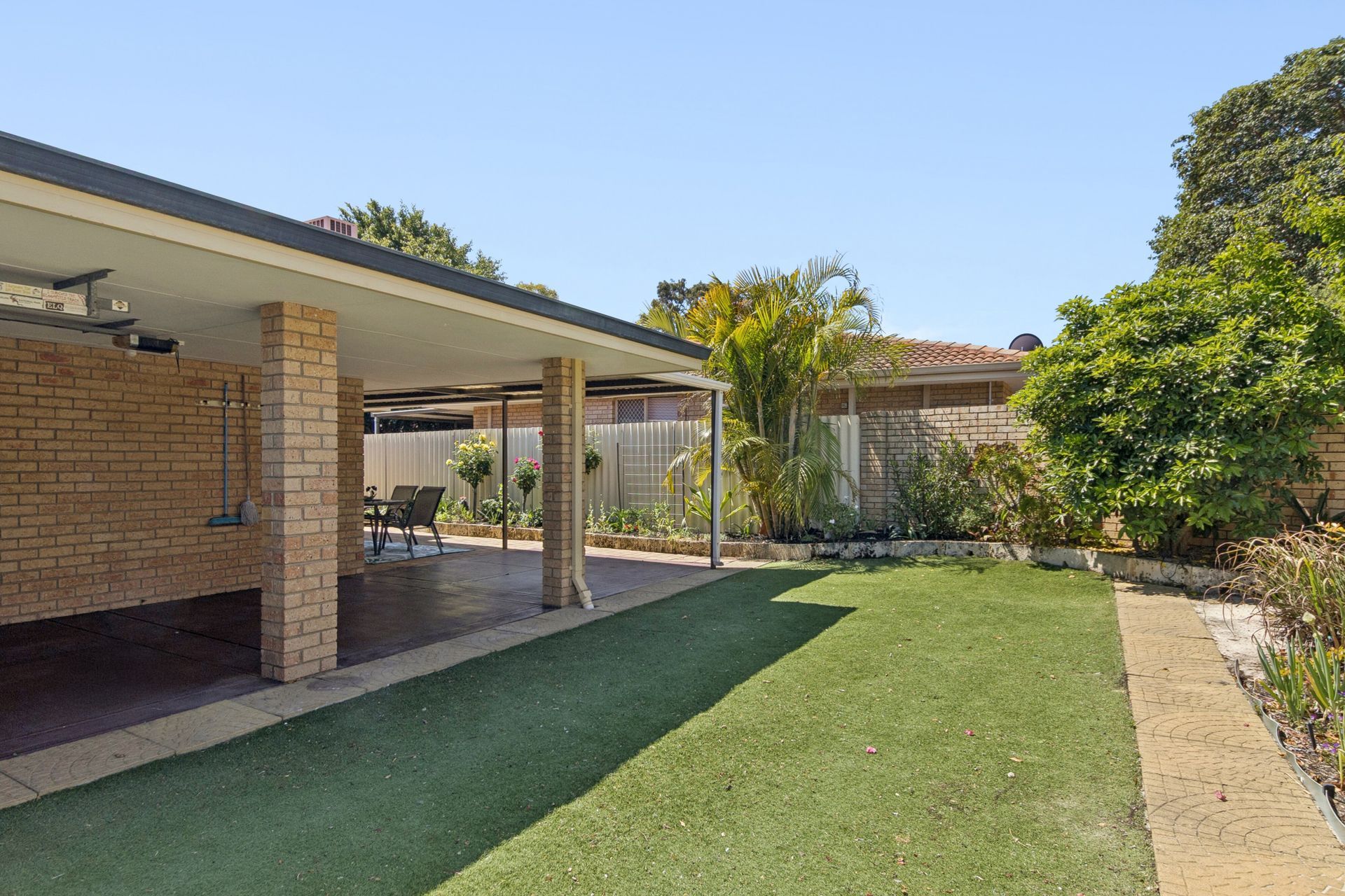 241 Belgravia Street — photo 29 of 30