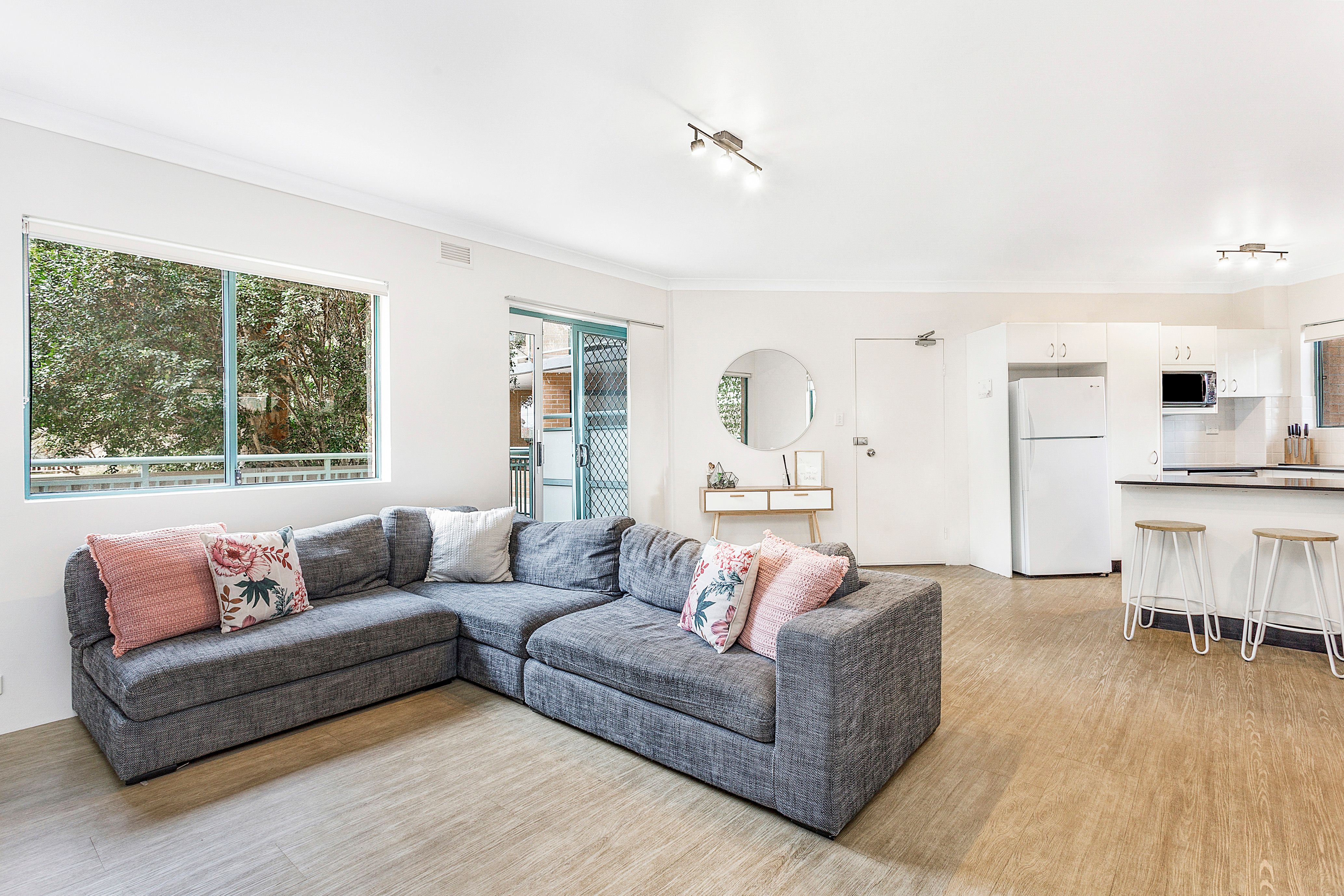 369-373 Kingsway, Caringbah NSW 2229