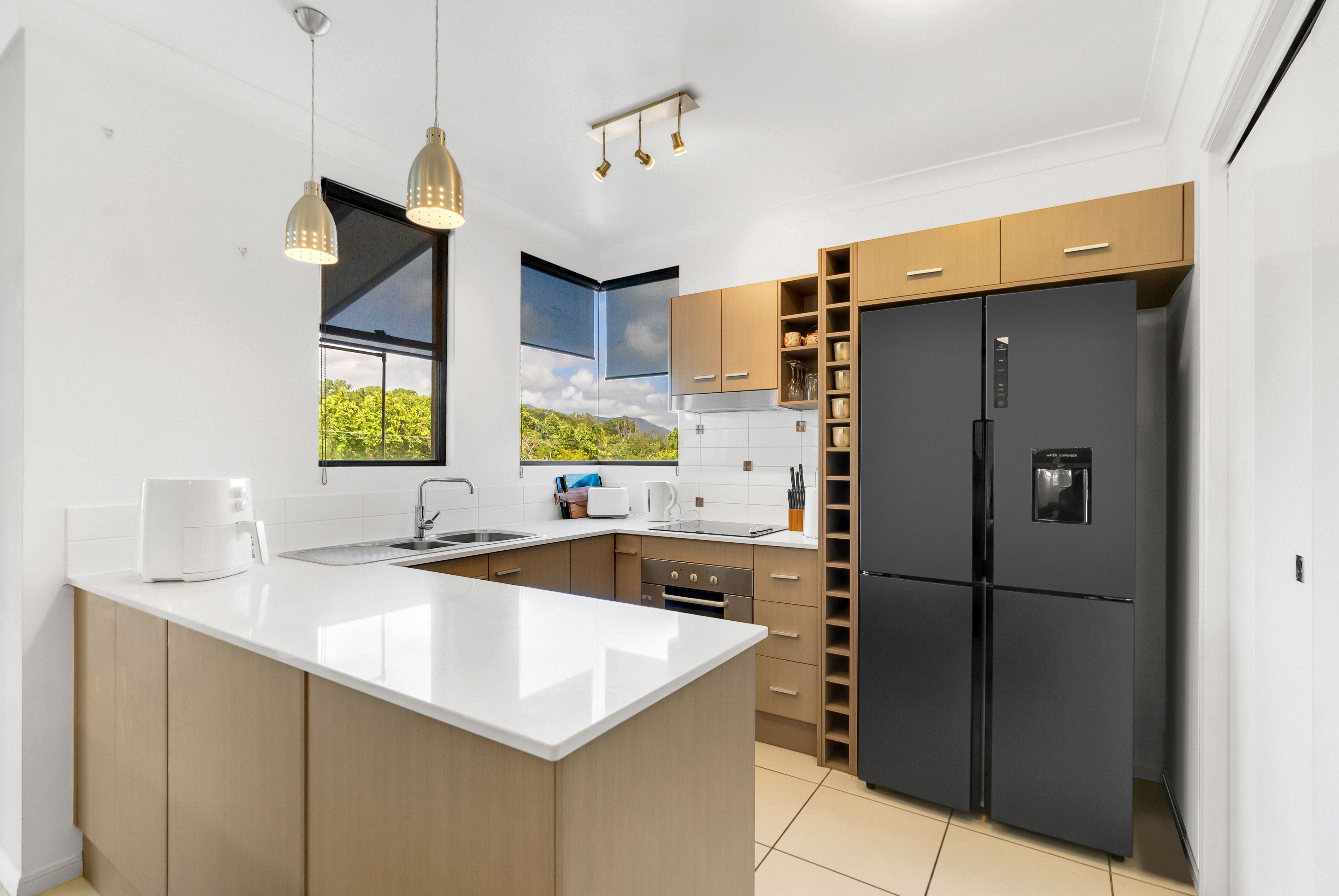 9/172 McLeod Street, Cairns North, QLD 4870
