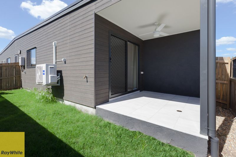 23 B Woodroffe Crescent, Redbank Plains, QLD 4301