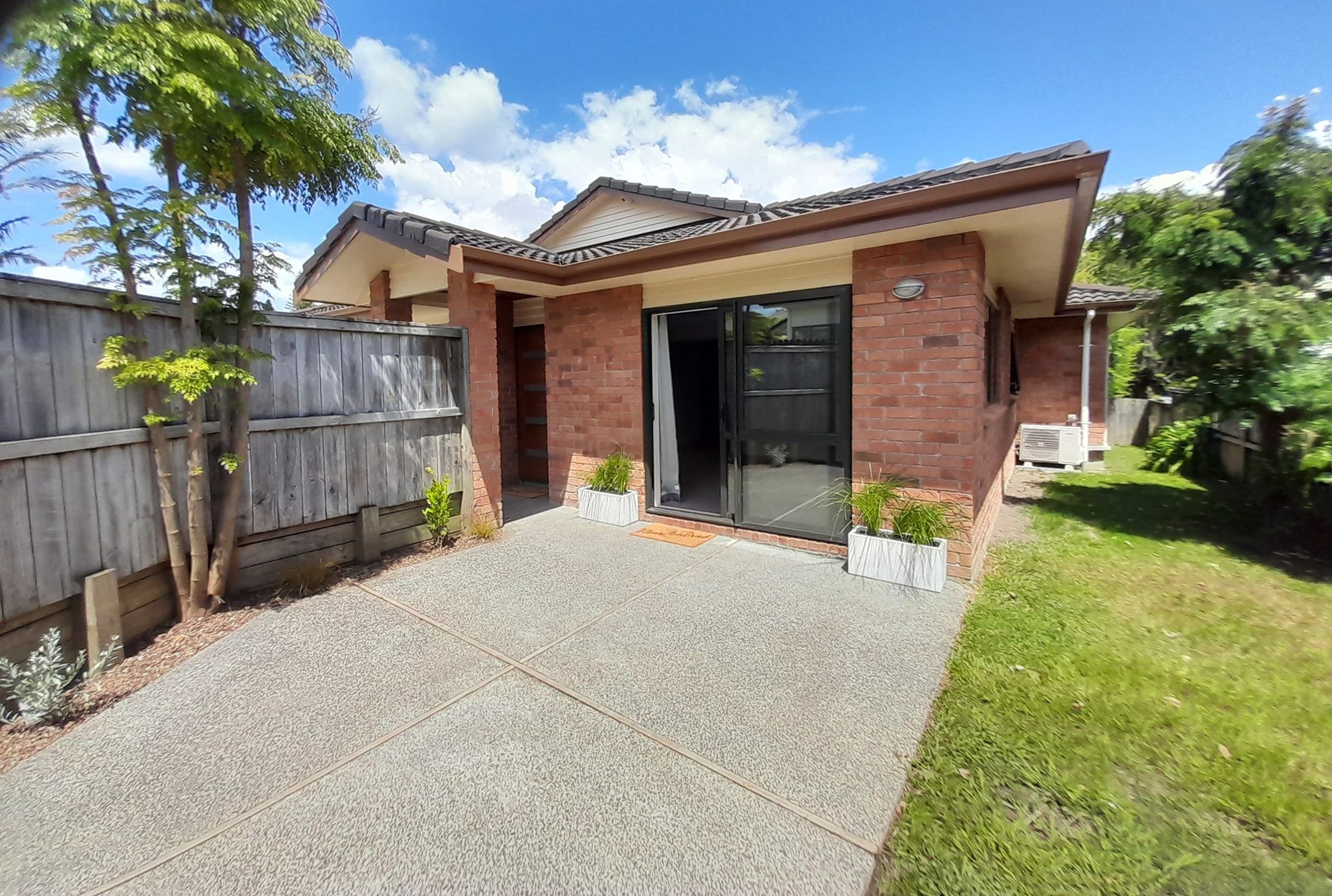 52A Rodney Street, Howick, Manukau City