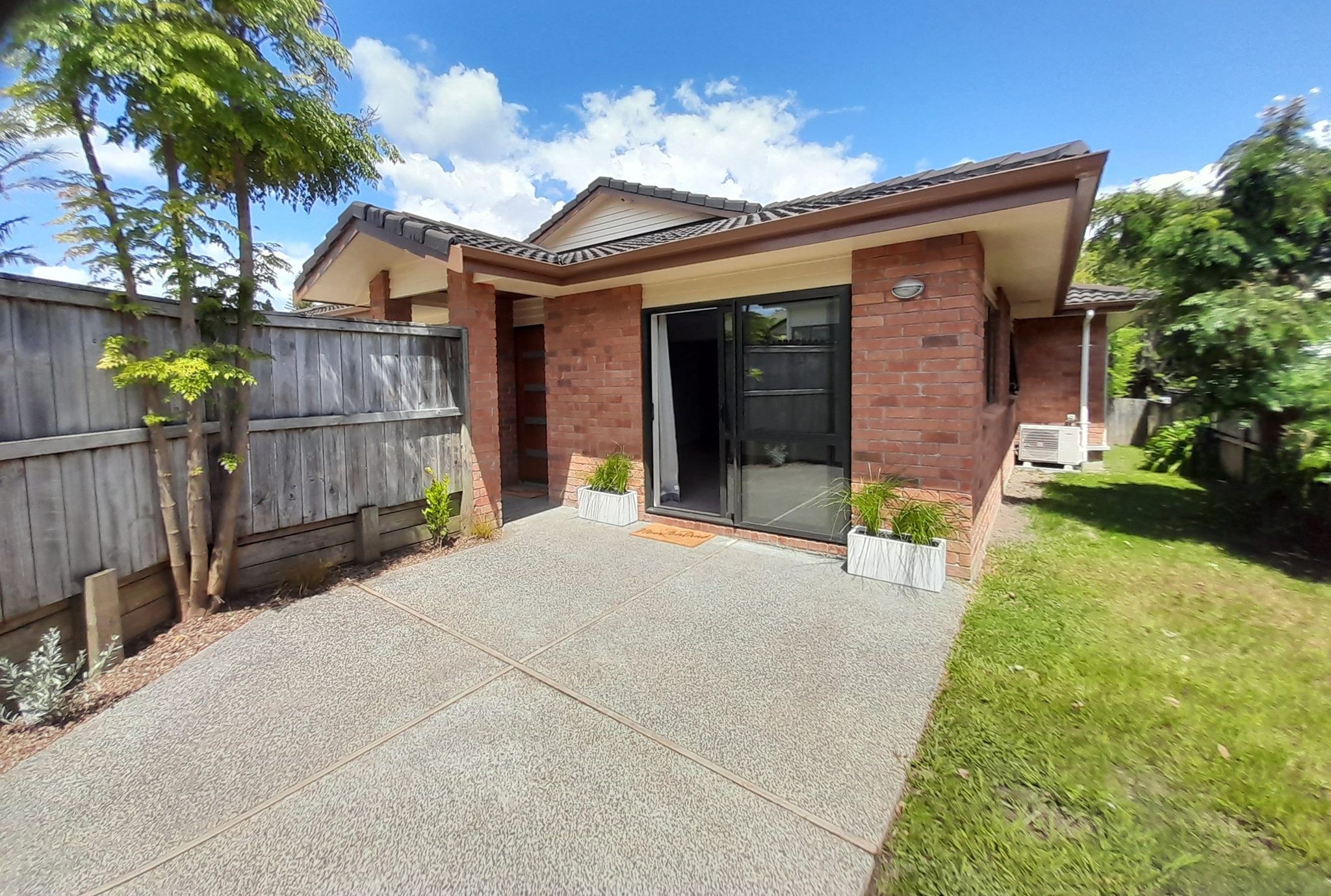52A Rodney Street, Howick, Manukau City