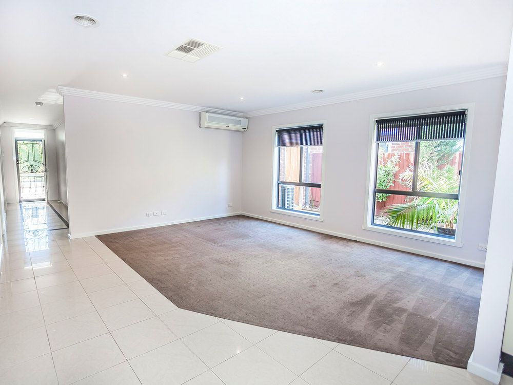 6 Wattlebird Street, Roxburgh Park, VIC 3064