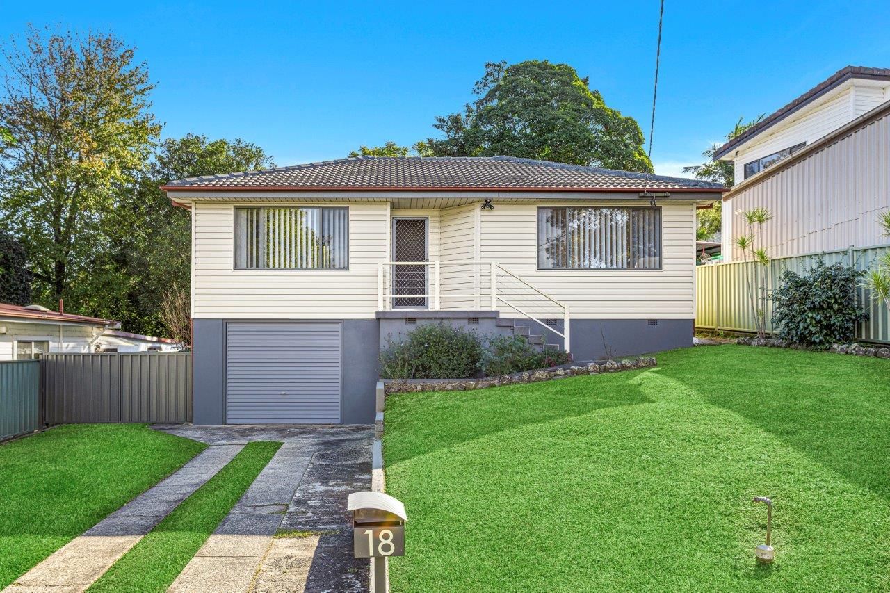 18 Beveles Avenue, Unanderra NSW 2526