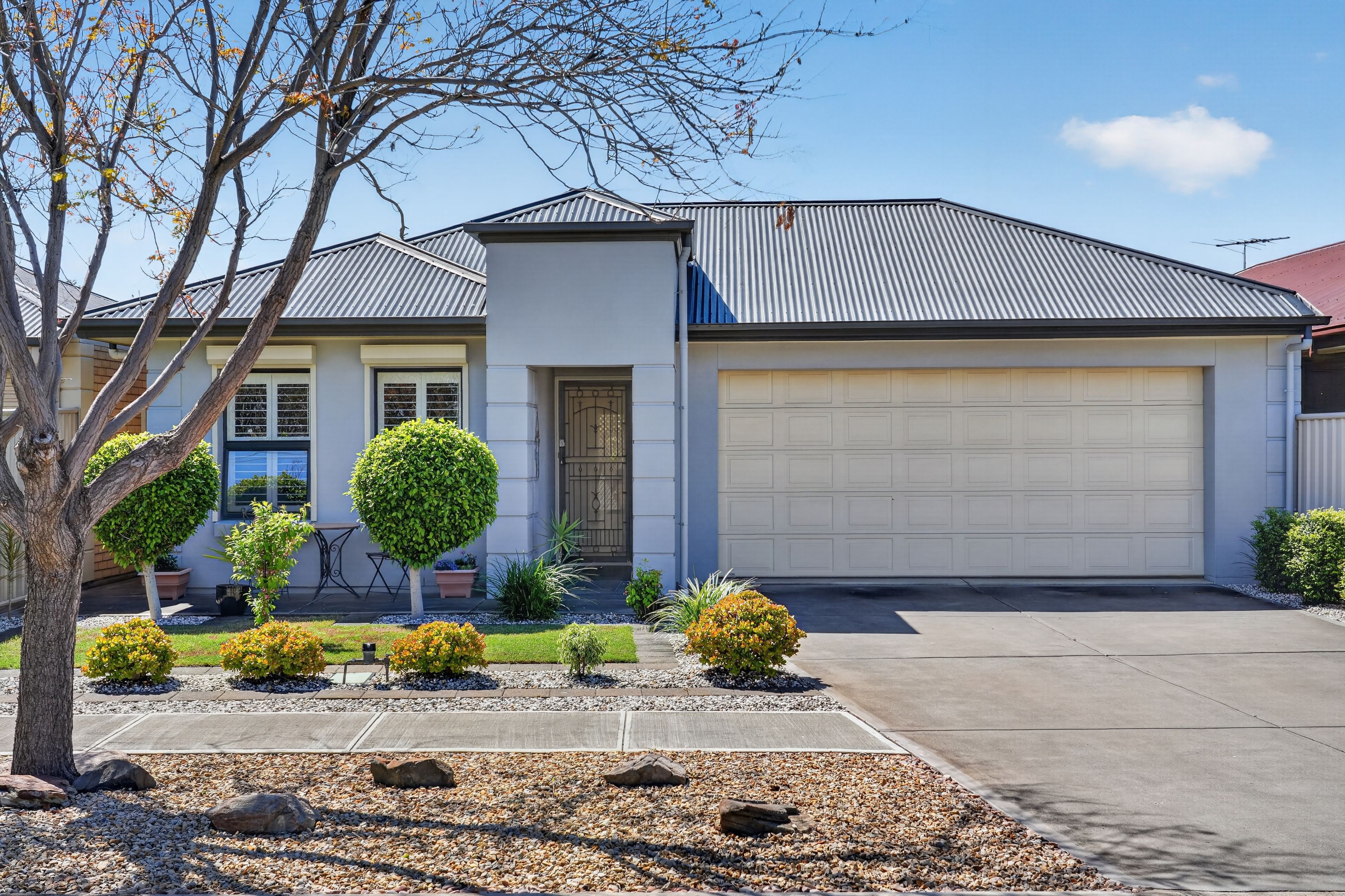 6 Sheean Street — photo from Ray White Semaphore