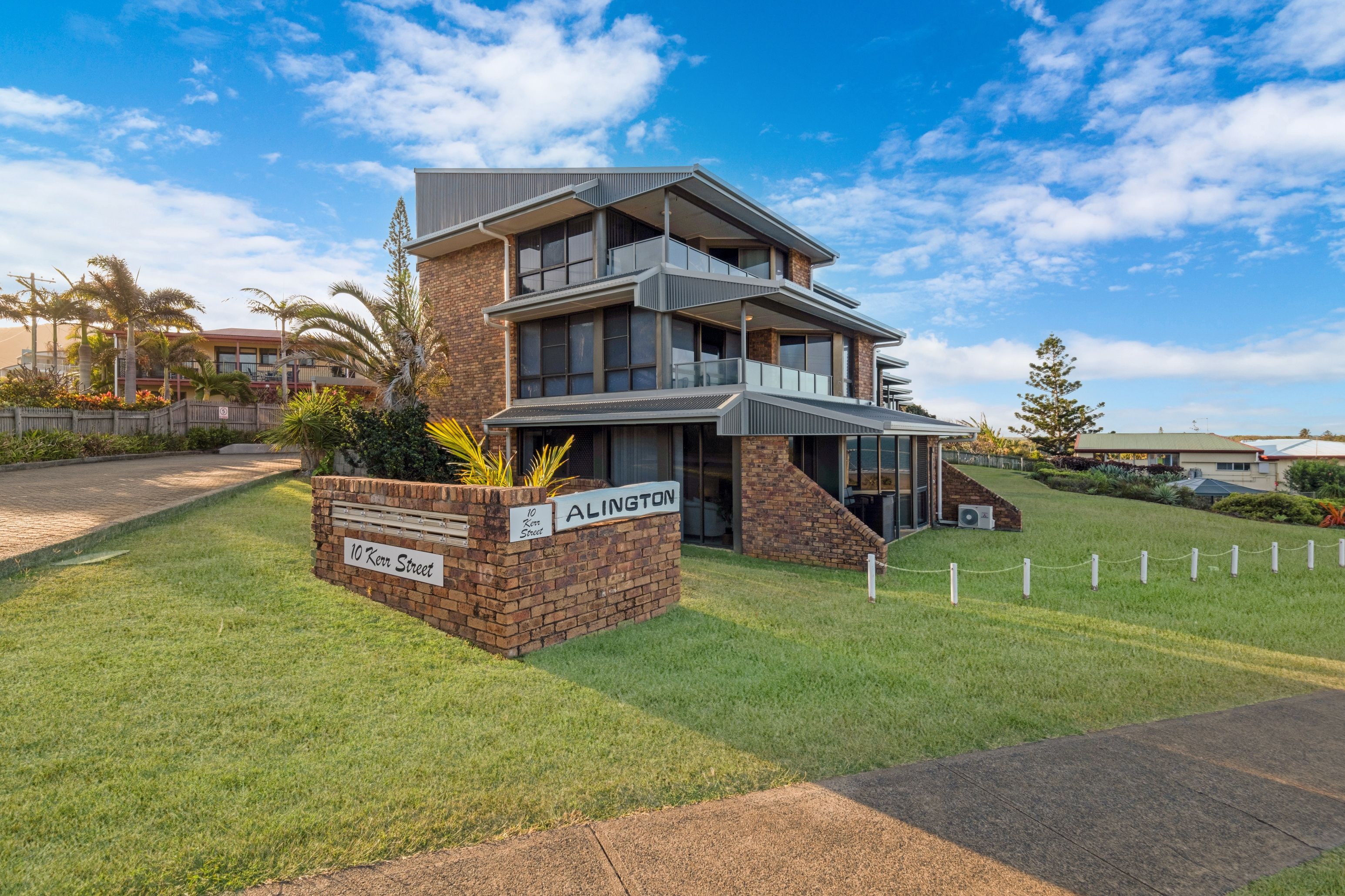 10 Kerr Street, Meikleville Hill QLD 4703