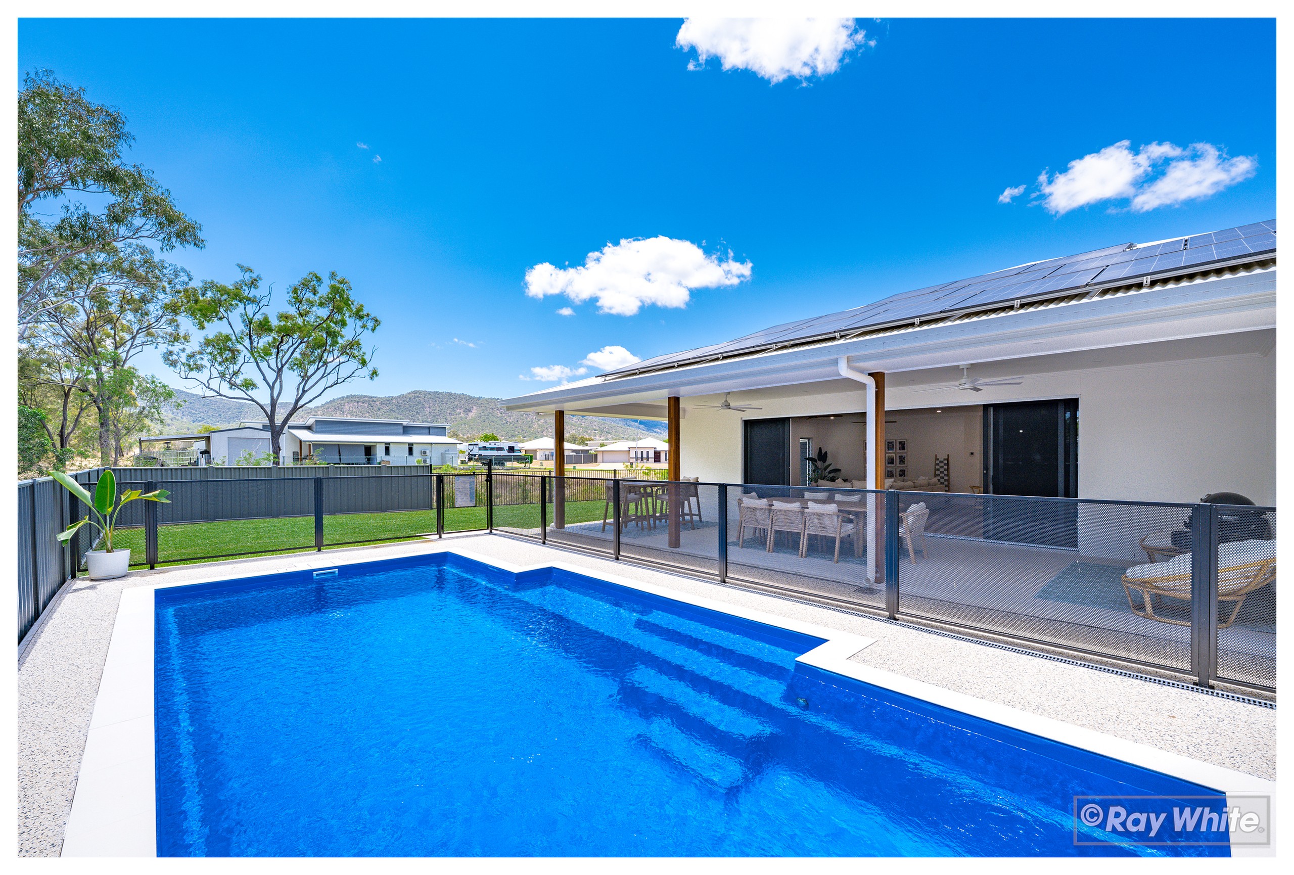 7 Hovea Court, Norman Gardens, QLD 4701