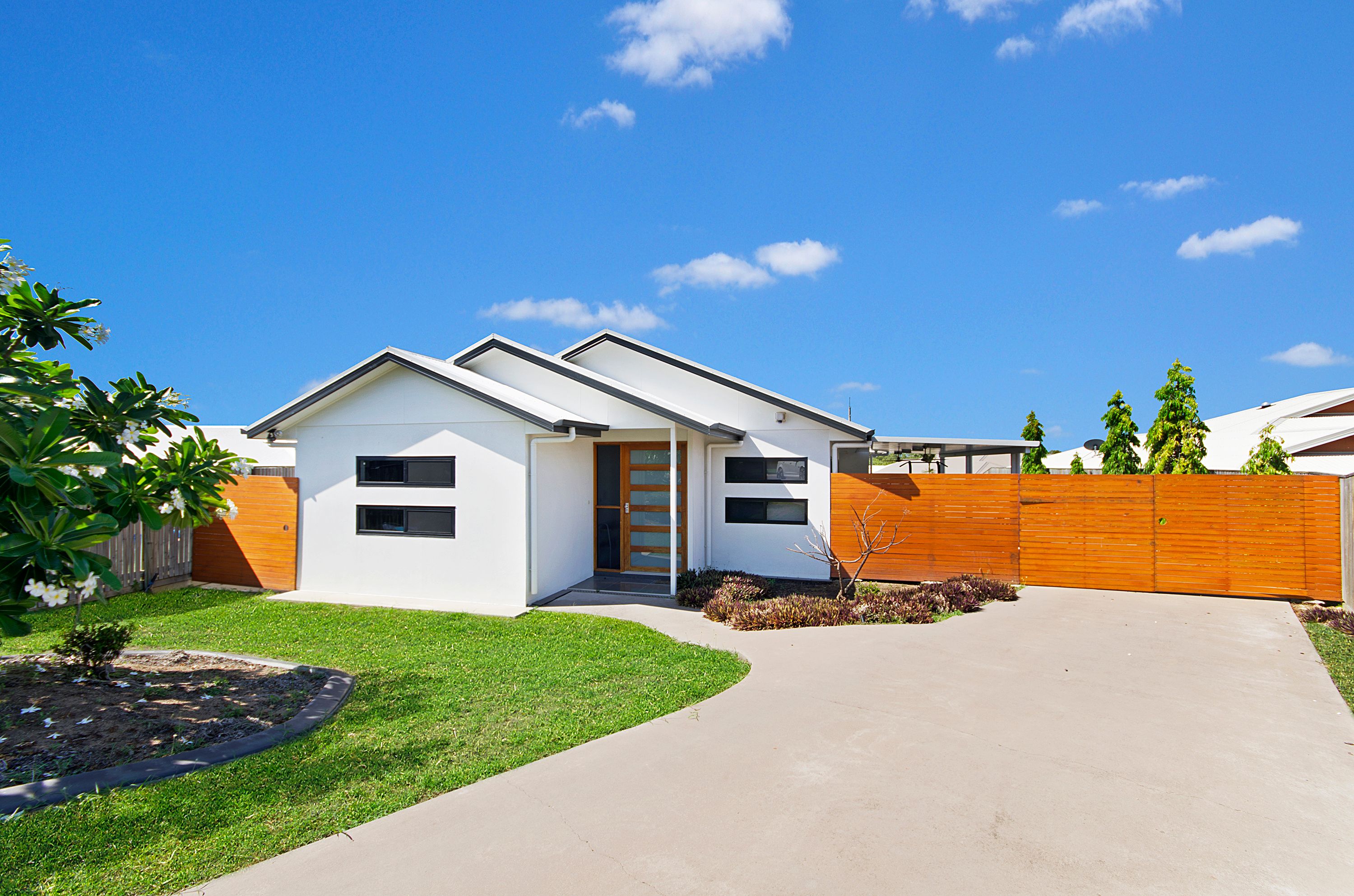 2 Narwee Place — photo from Ray White Townsville