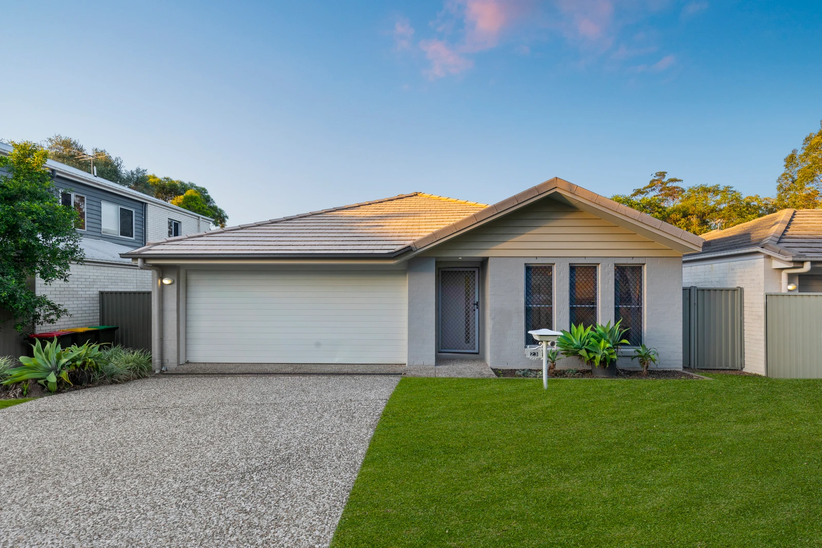 23 Hillside Circuit, Chermside West, QLD 4032
