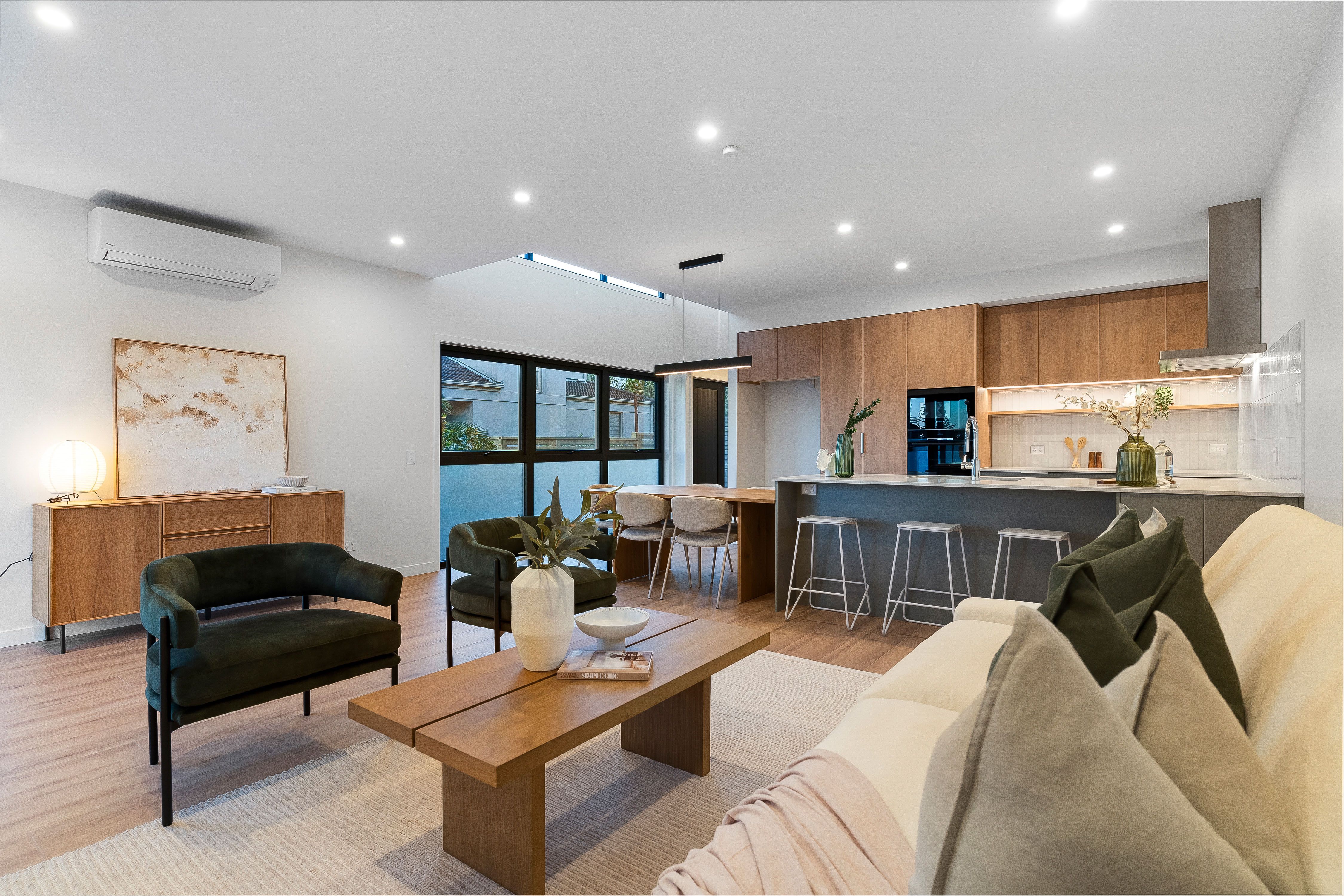 B/394 East Coast Road, Sunnynook, North Shore City