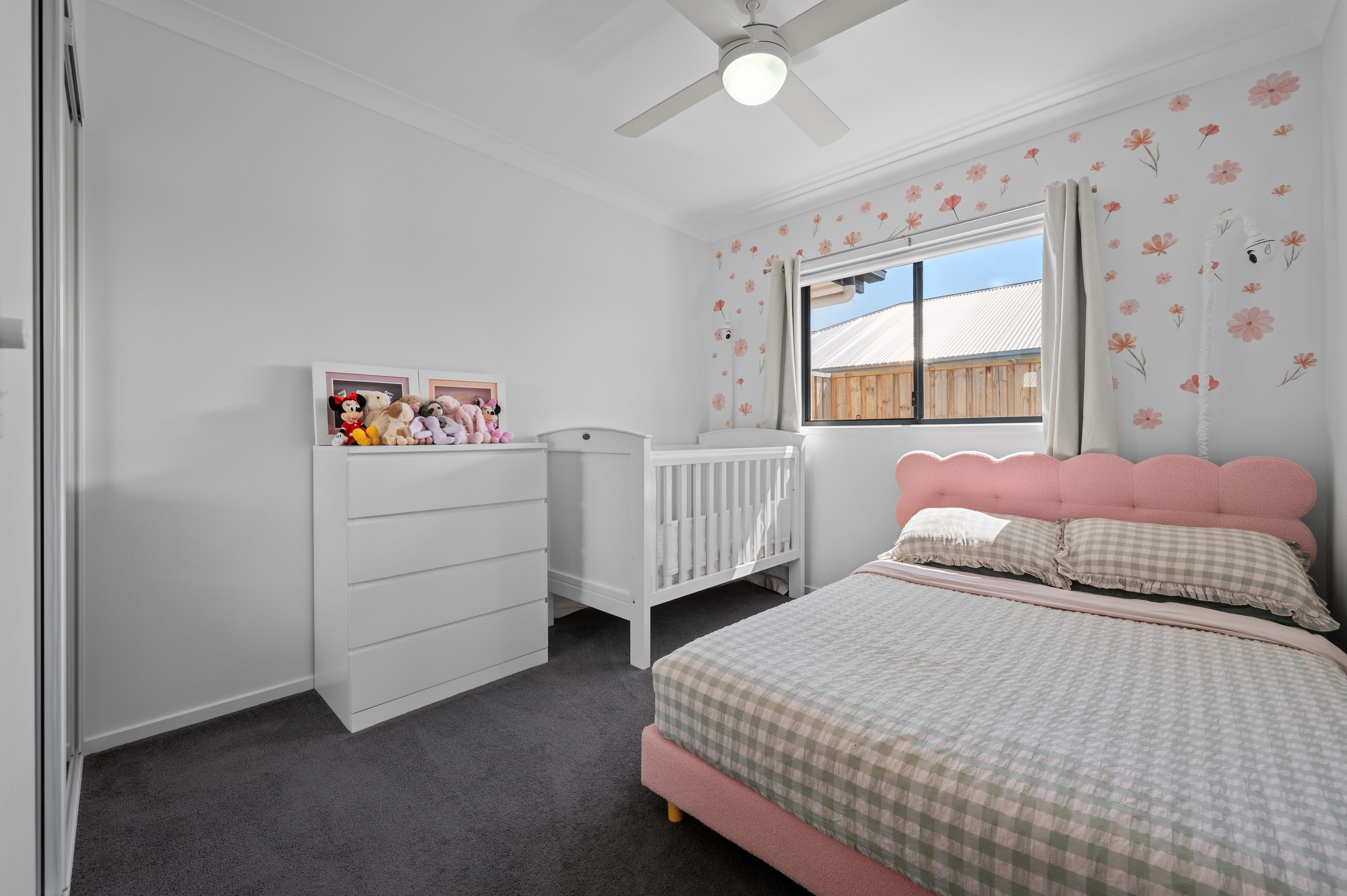 20 Columbine Crescent — photo 15 of 22