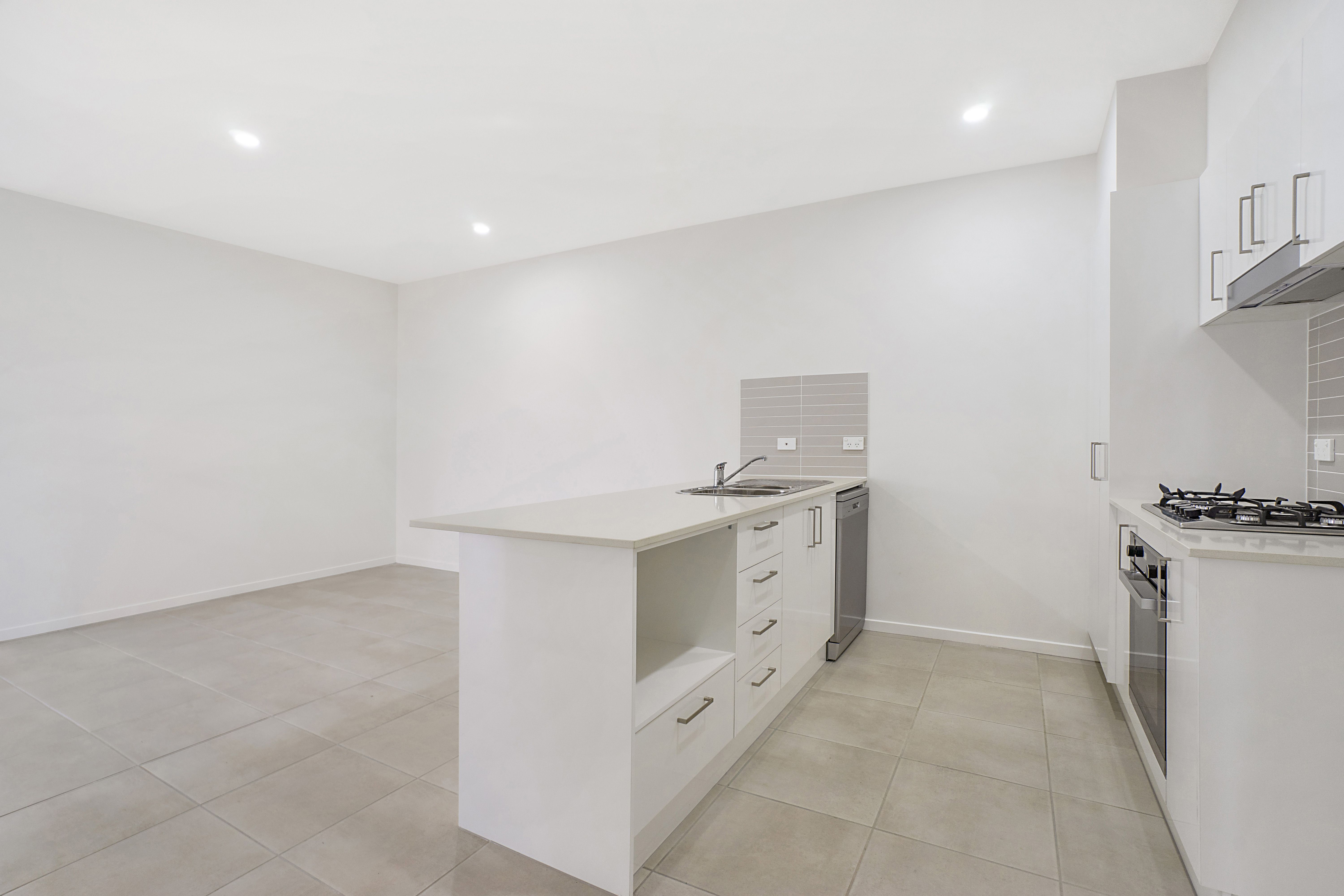 2/4 Corymbia Circuit, HEDDON GRETA, NSW 2321