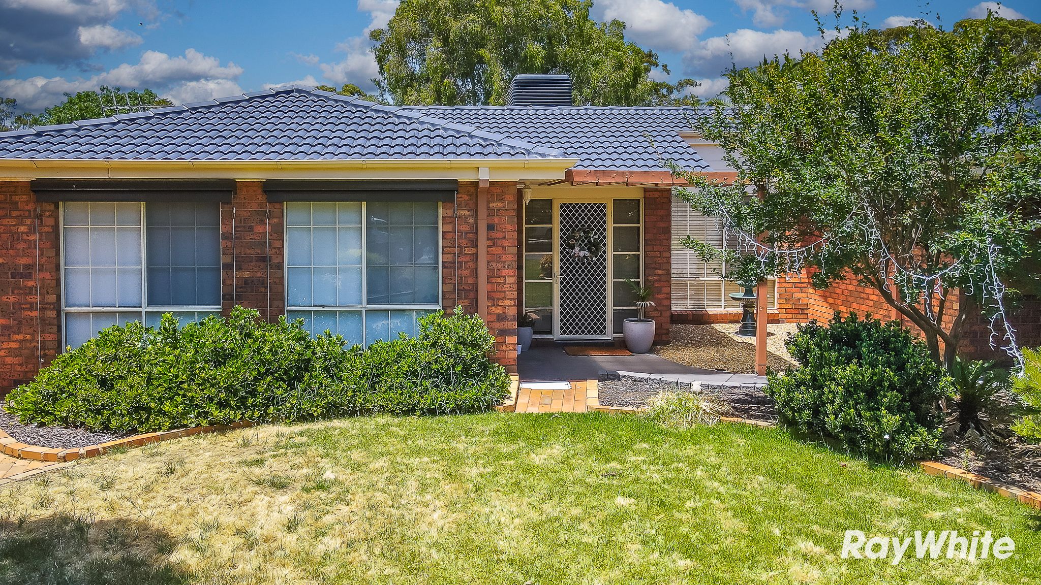 8 Hollywood Court, Strathdale, VIC 3550