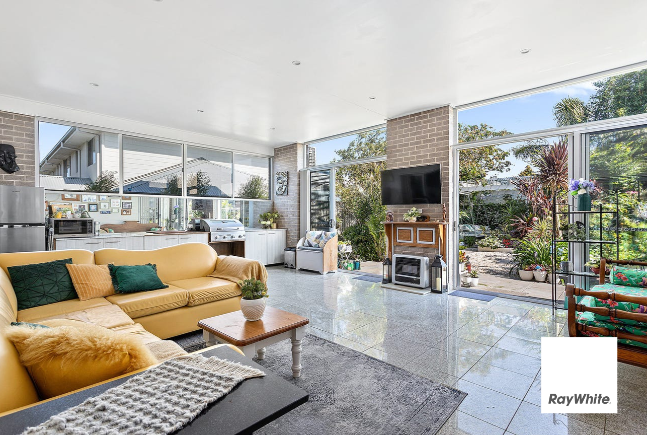 32 Panmills Drive — photo 8 of 16
