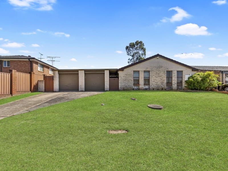 24 EXPLORERS Way, St Clair NSW 2759