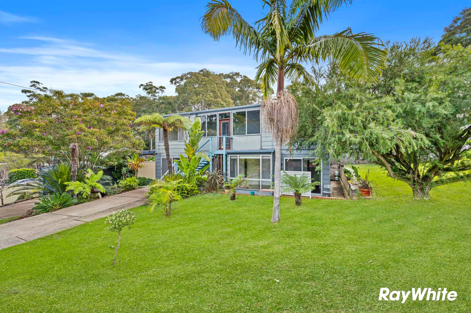 35 Derribong Avenue — photo 10 of 10