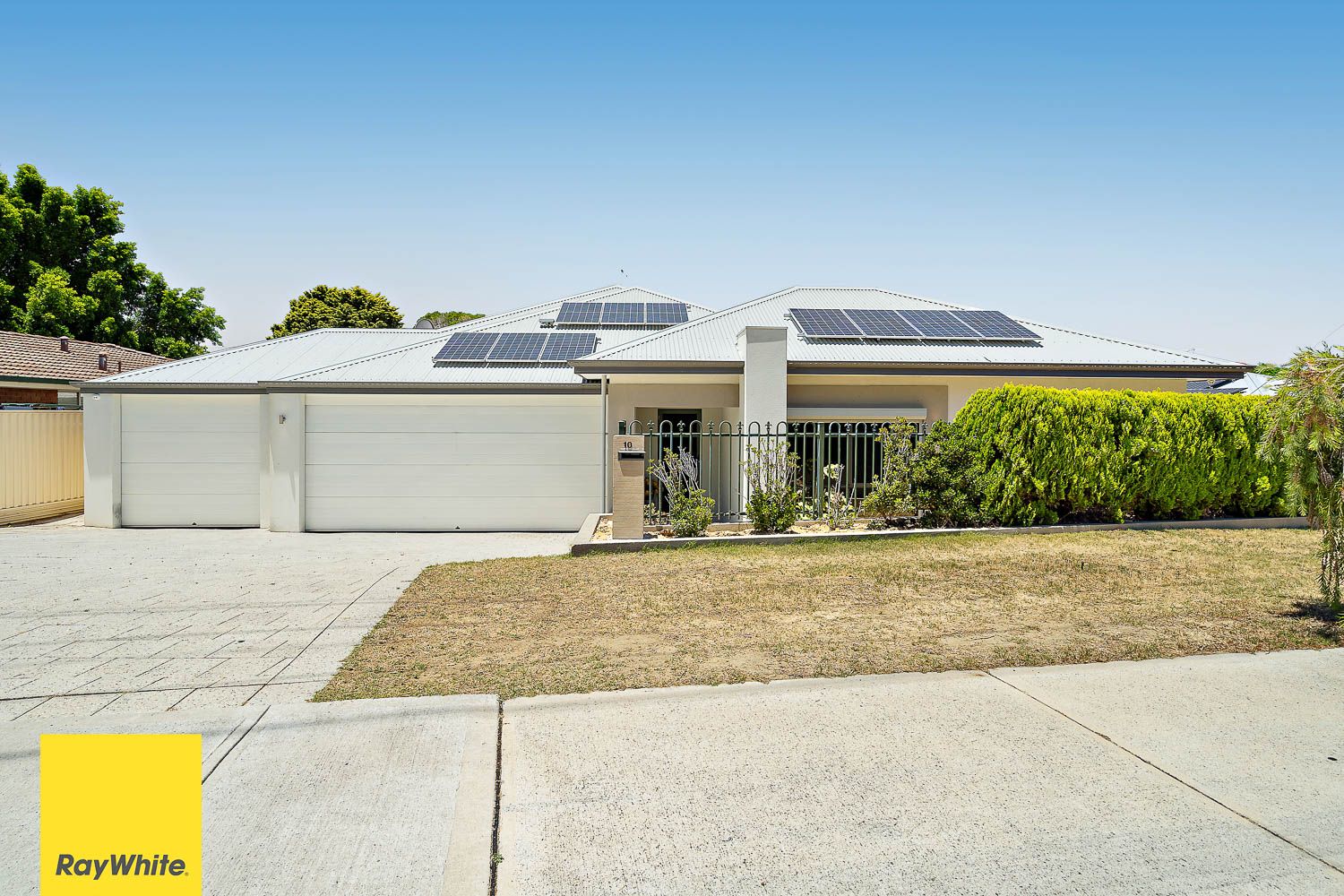 10 Dampier Loop, Mirrabooka WA 6061