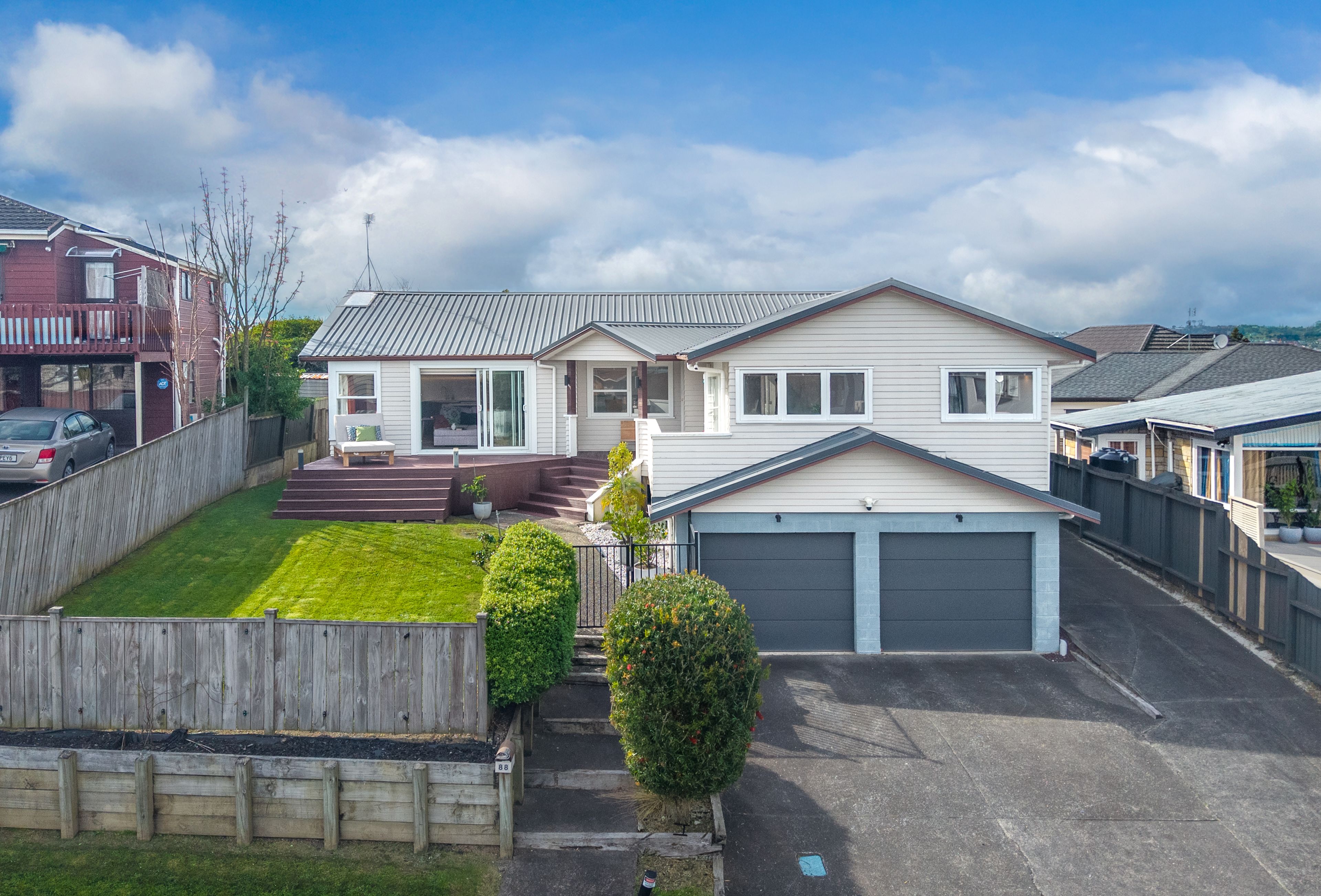 88 Gossamer Drive, Pakuranga Heights, Manukau City