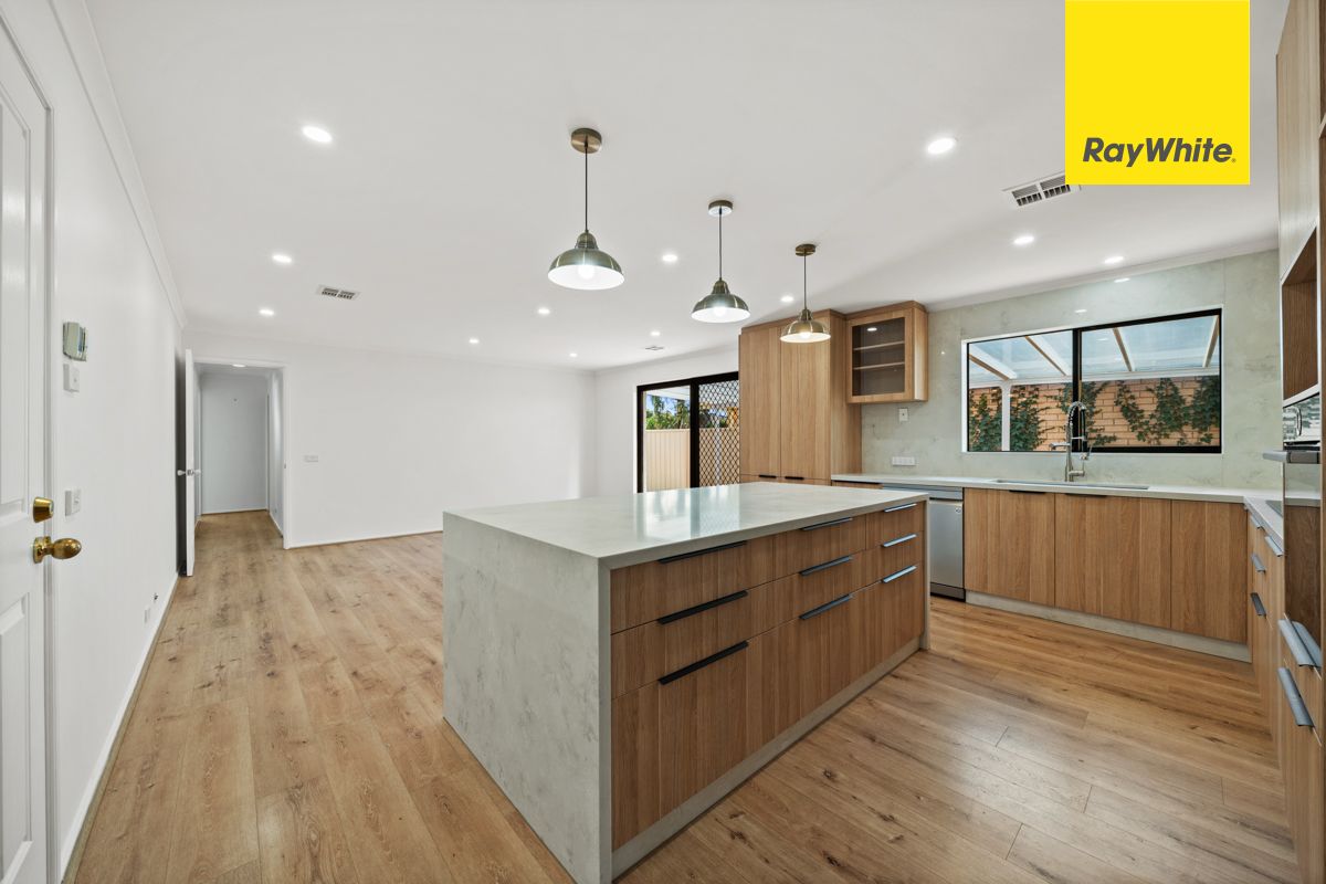 30 Polwarth Circuit, Dunlop, ACT 2615