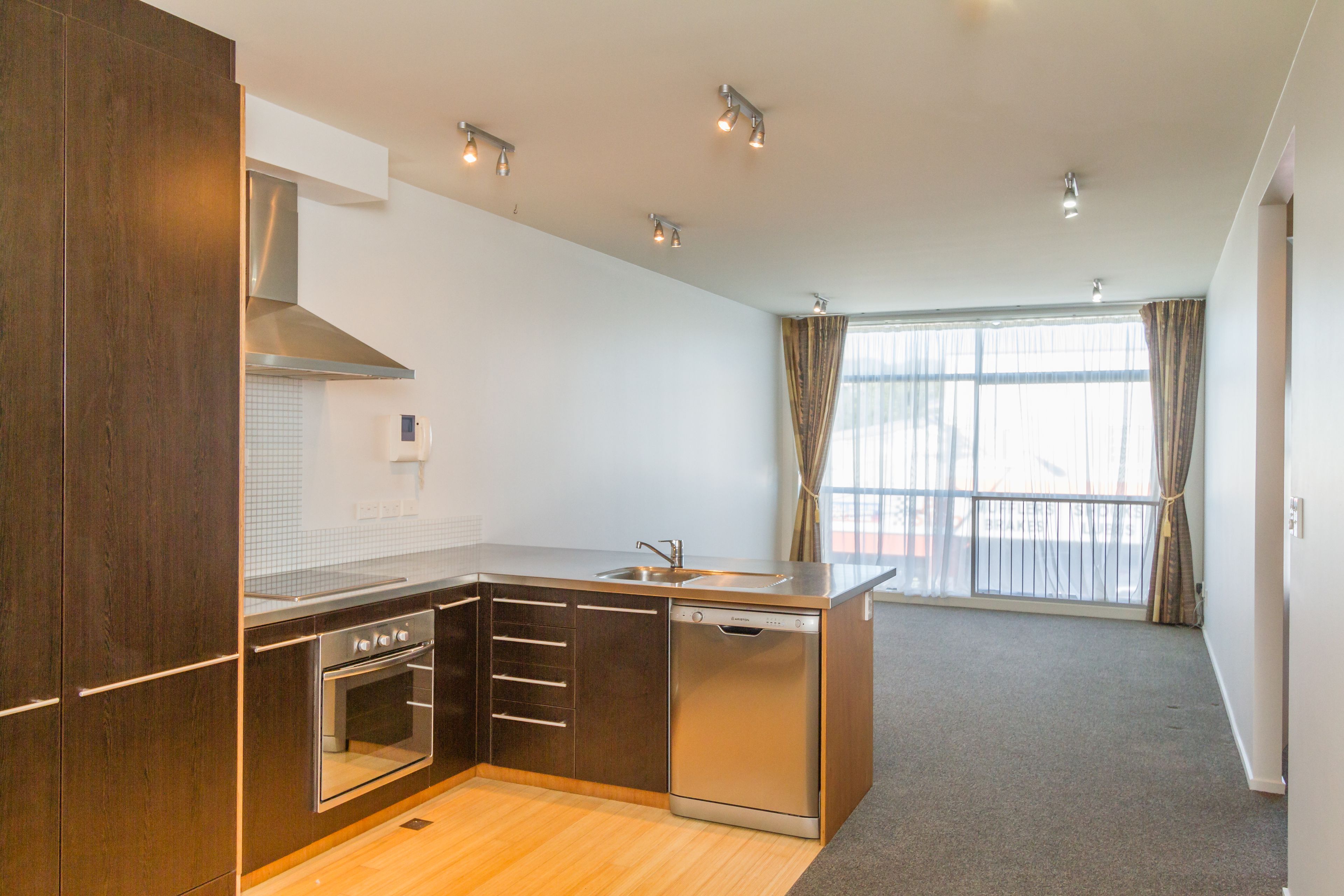 8/337 Jackson Street, Petone, Lower Hutt City
