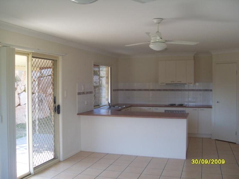17 Gladebourne Crescent, Victoria Point, QLD 4165