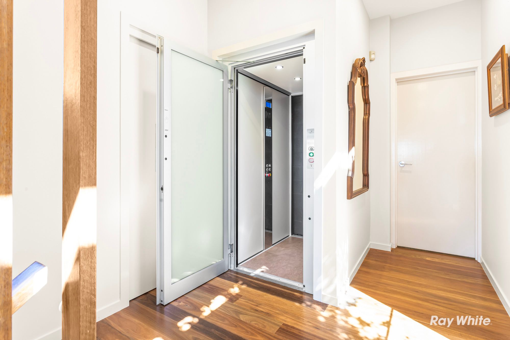 23 Alexander Street — photo 18 of 30