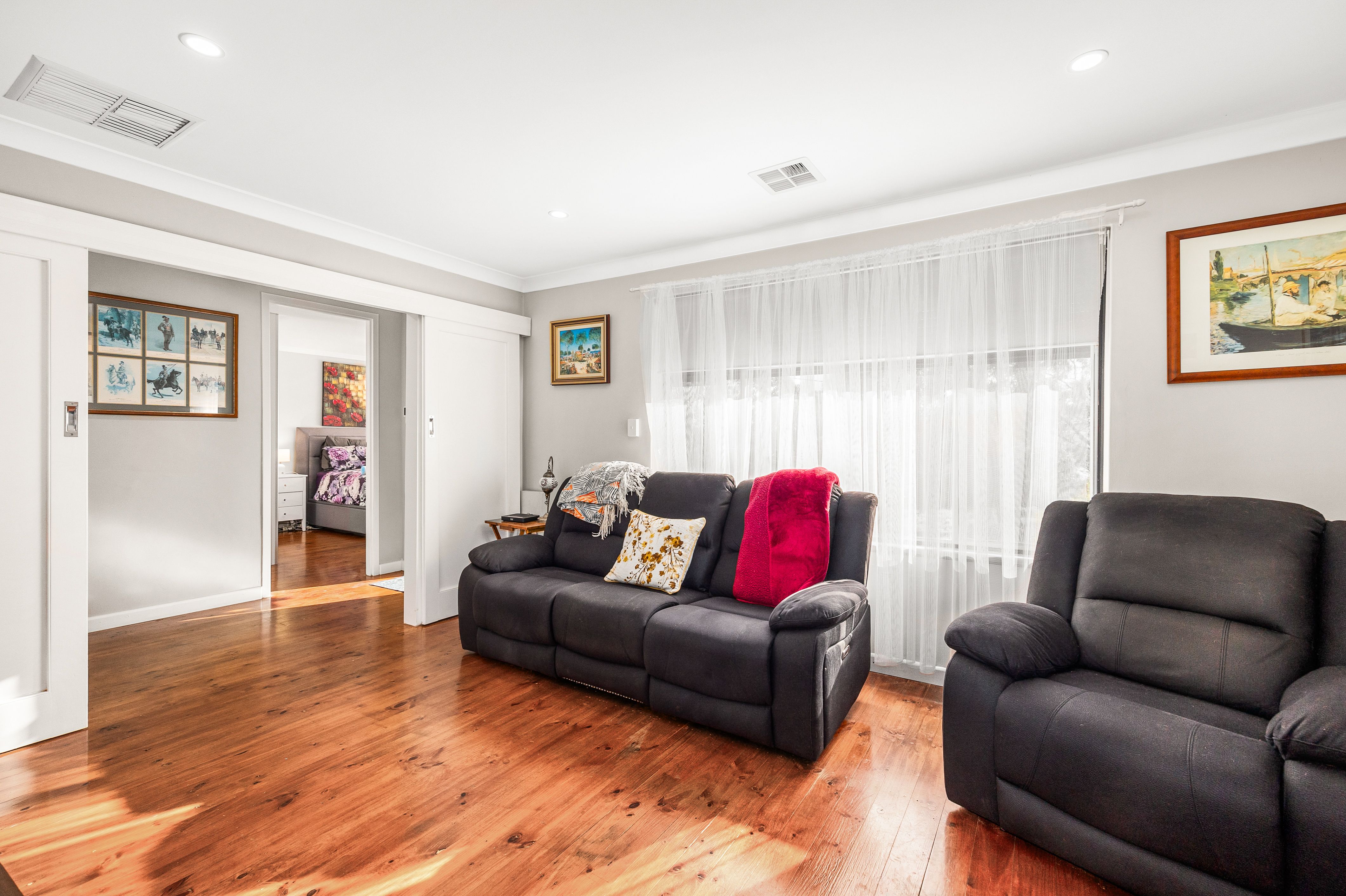 60 Amundsen Drive — photo 4 of 24