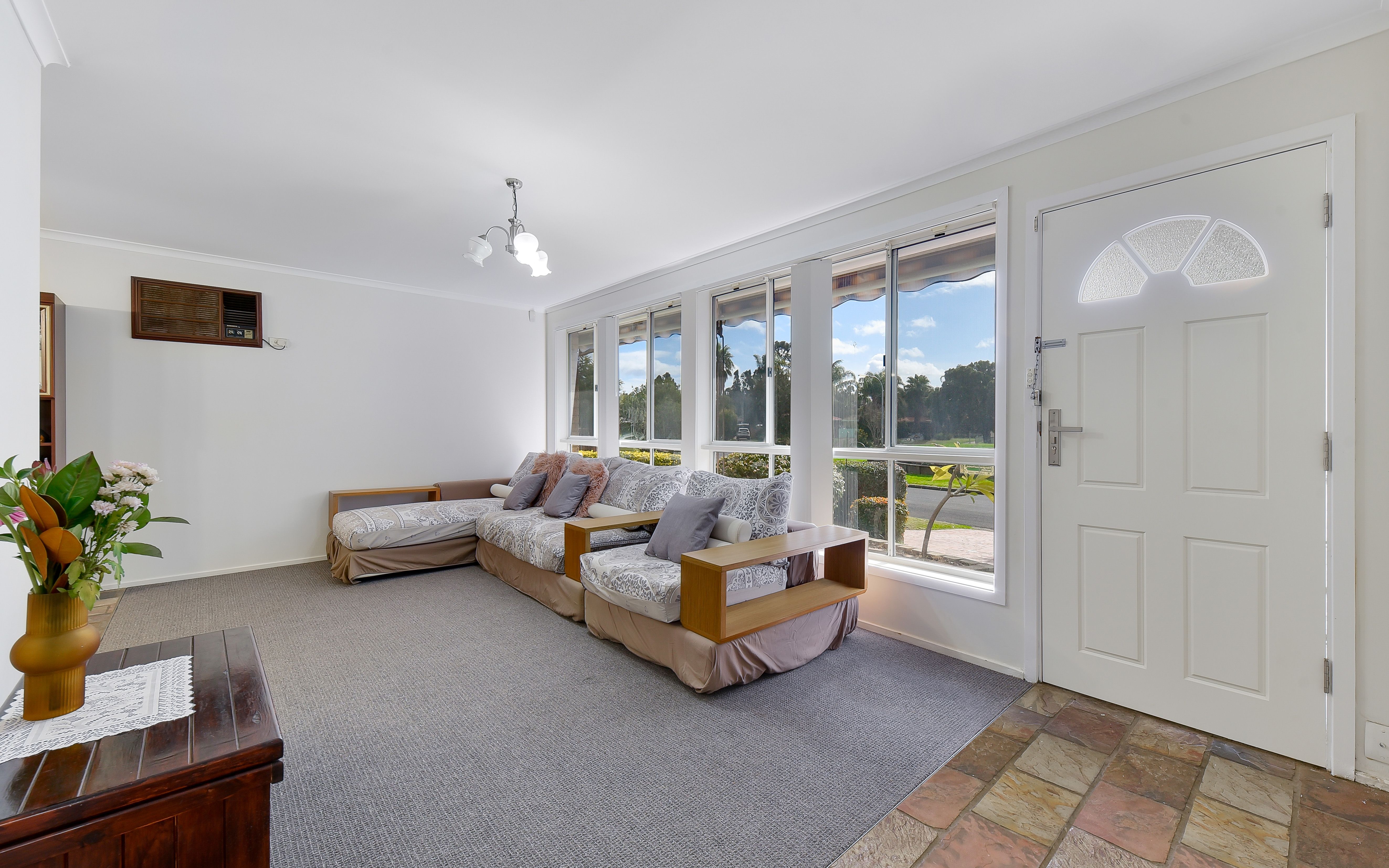 42 Adrian Street, Macquarie Fields, NSW 2564