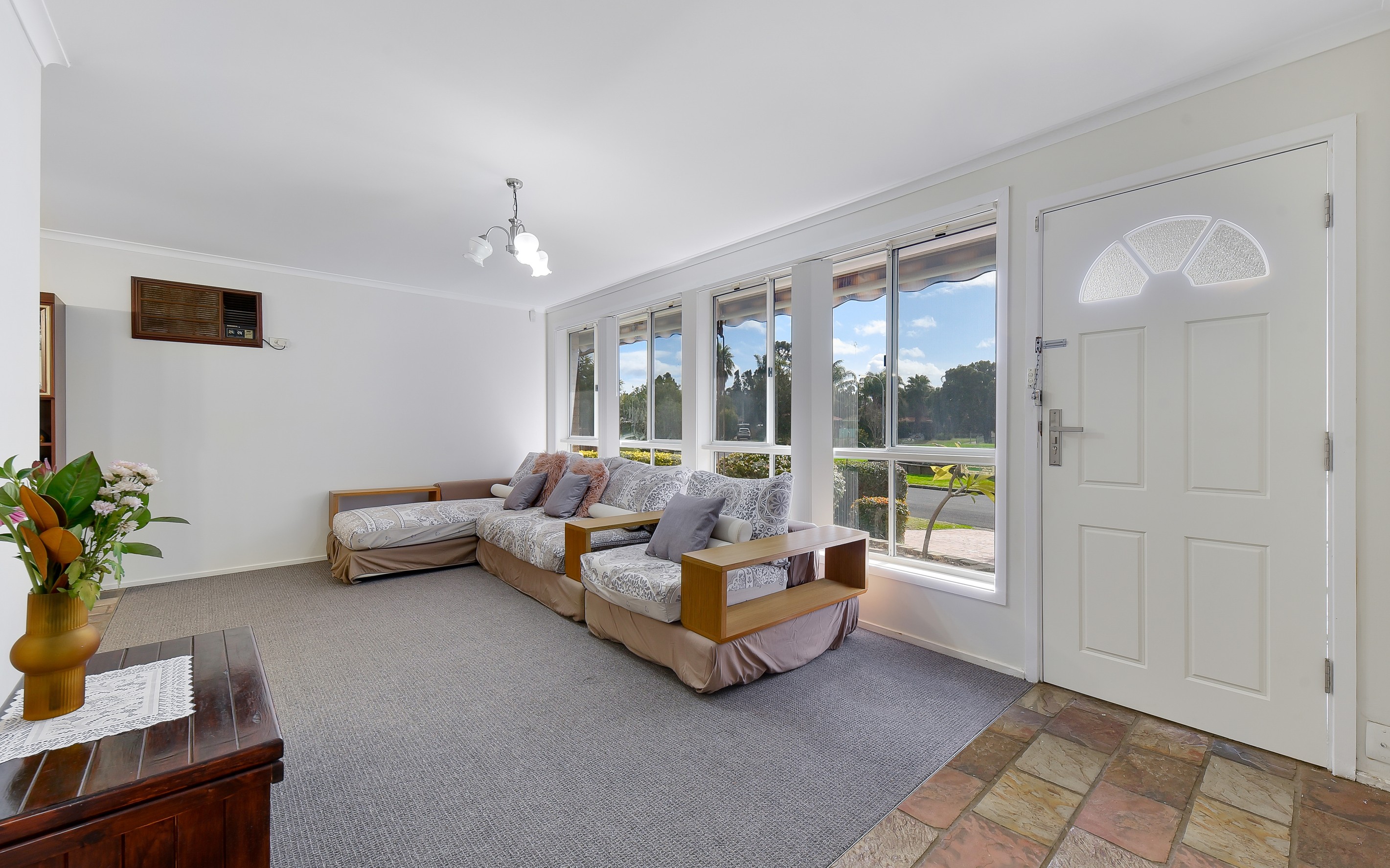 42 Adrian Street, Macquarie Fields, NSW 2564