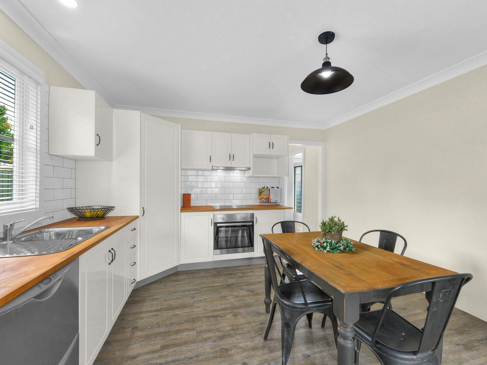 40 Patricks Road, Arana Hills, QLD 4054