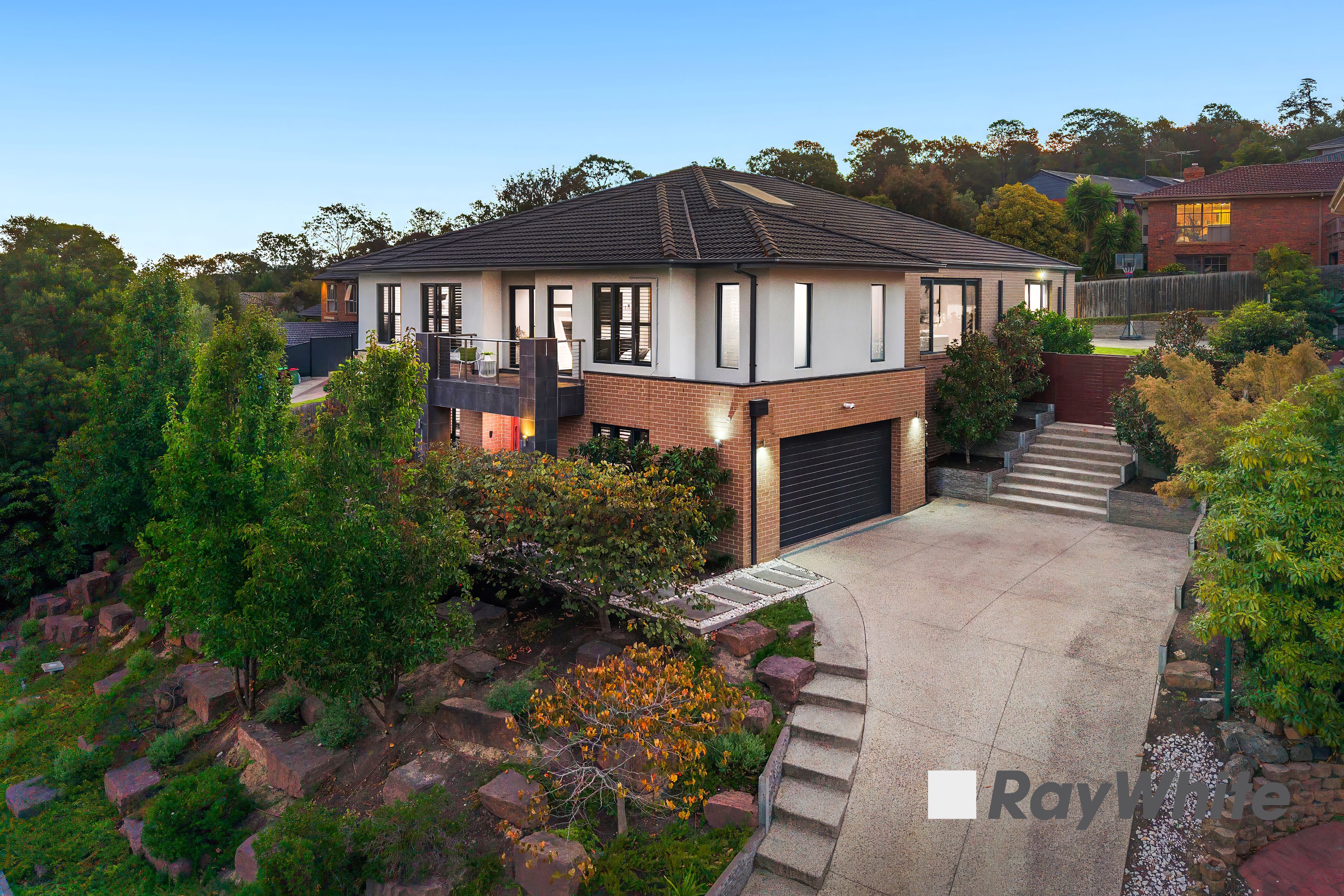 50 William Hovell Drive, Endeavour Hills, VIC 3802