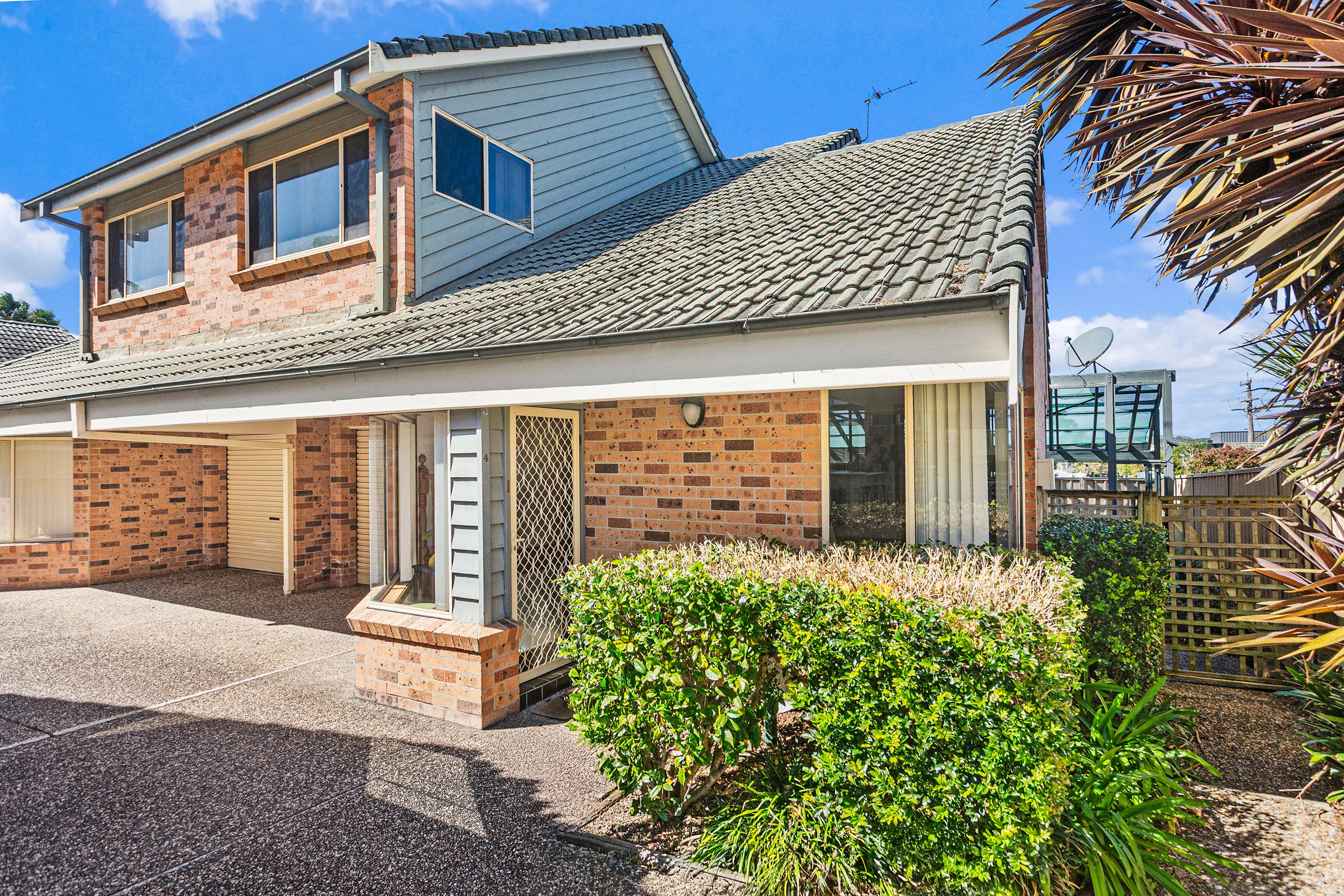 4/1-3 Robertson Street — photo from Ray White Shellharbour City