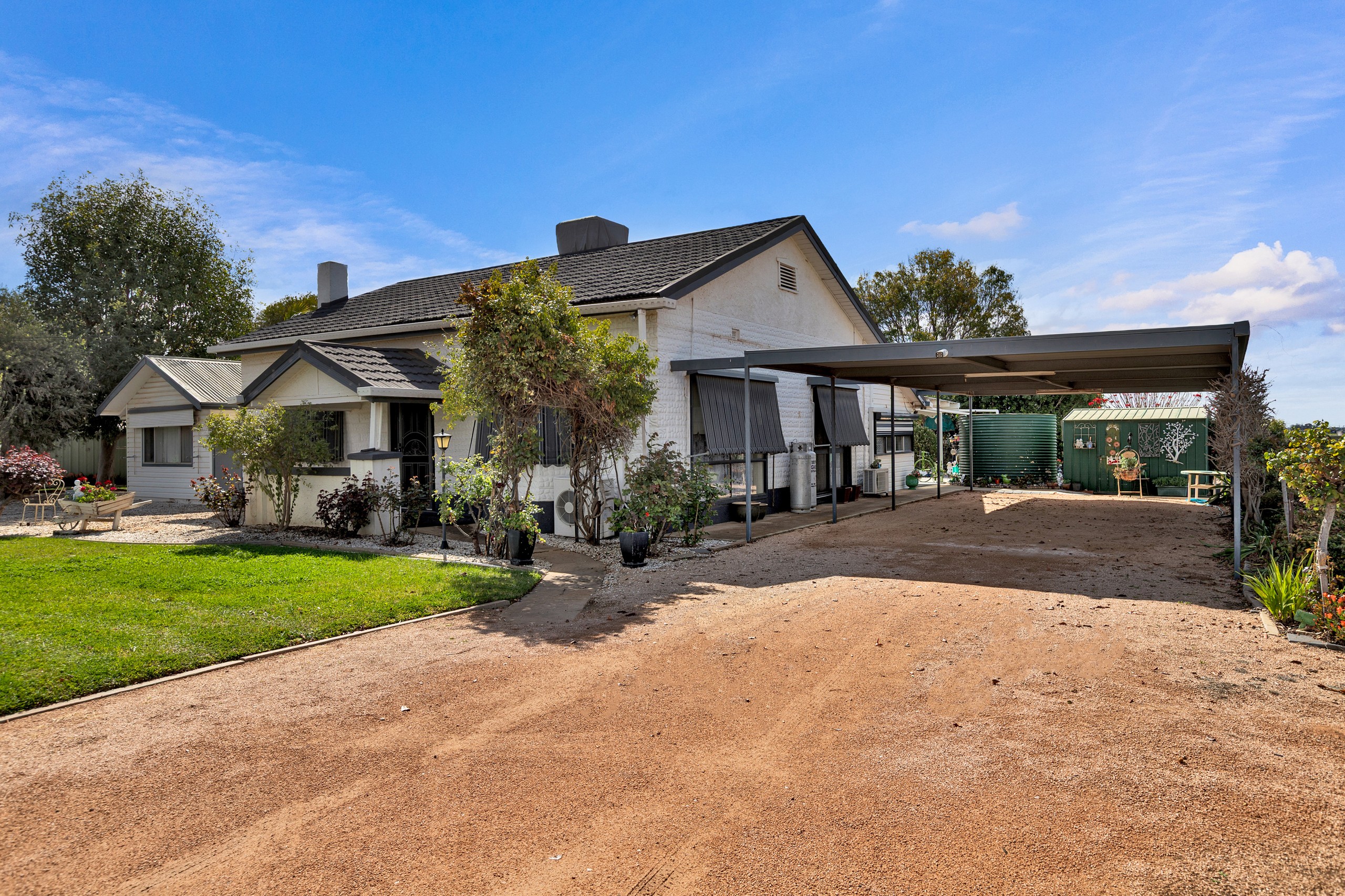 1674 Silver City Highway, COOMEALLA, NSW 2717