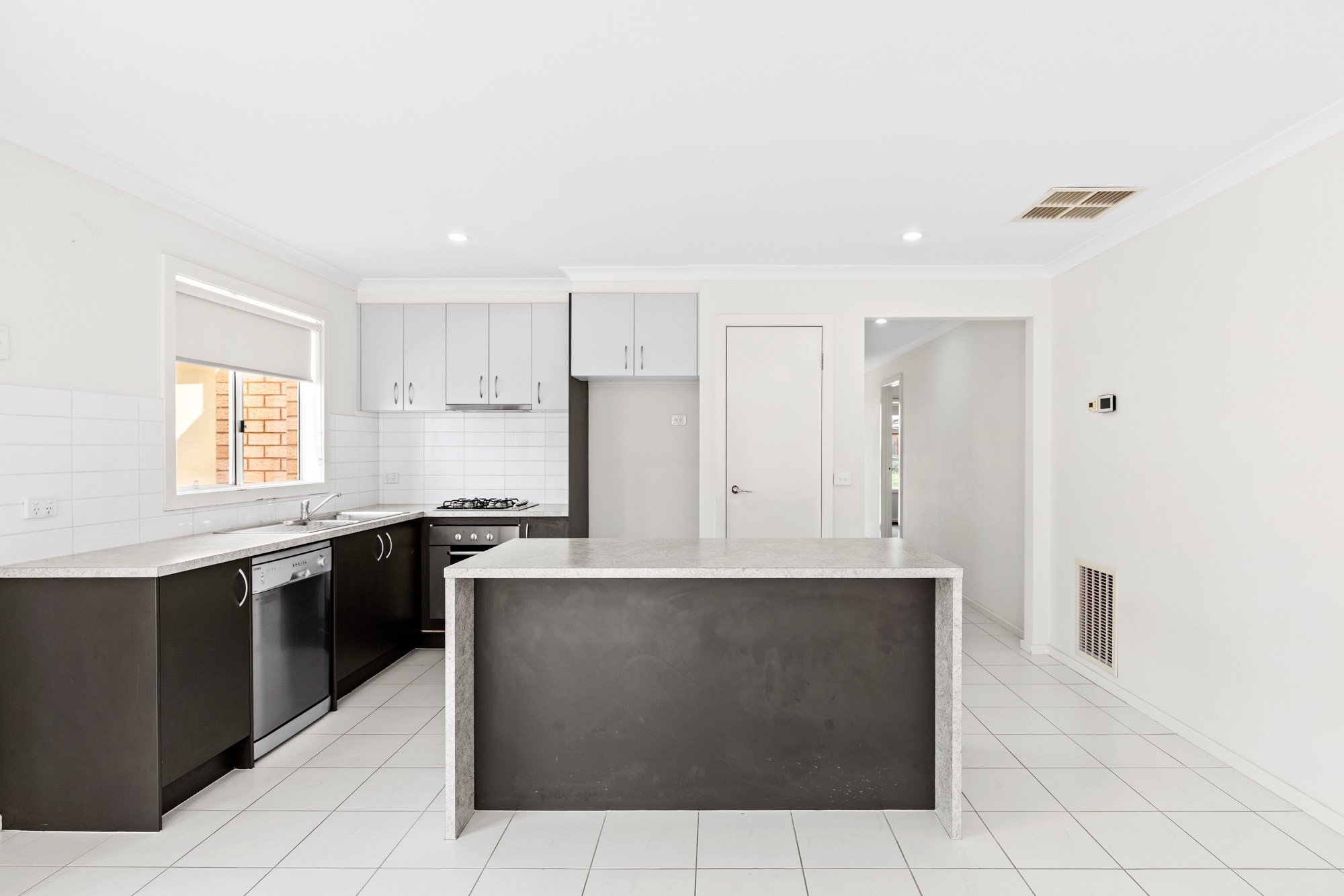 33 Phillip Drive, Wyndham Vale, VIC 3024