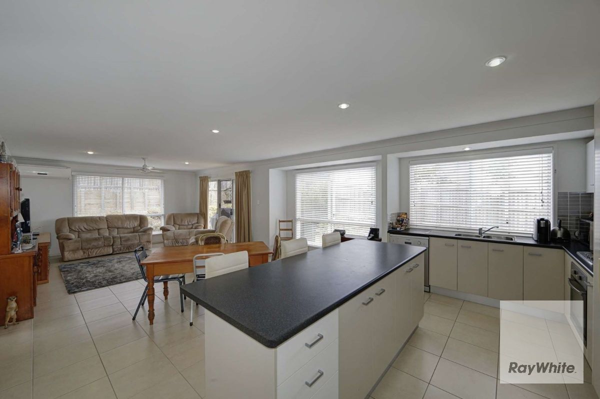 45 Neville Drive, Branyan, QLD 4670