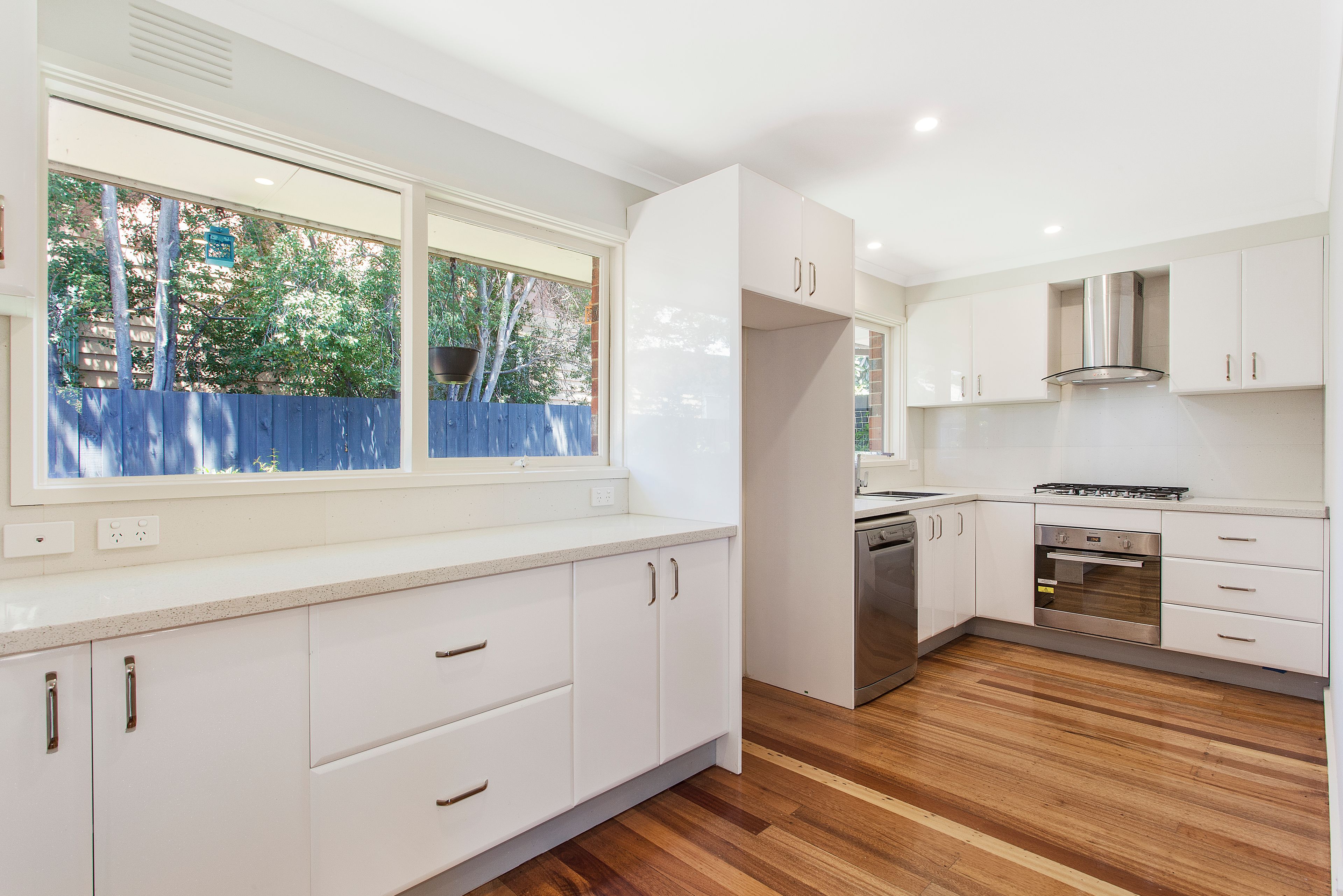 2/6 Mile End Road, Carnegie, VIC 3163