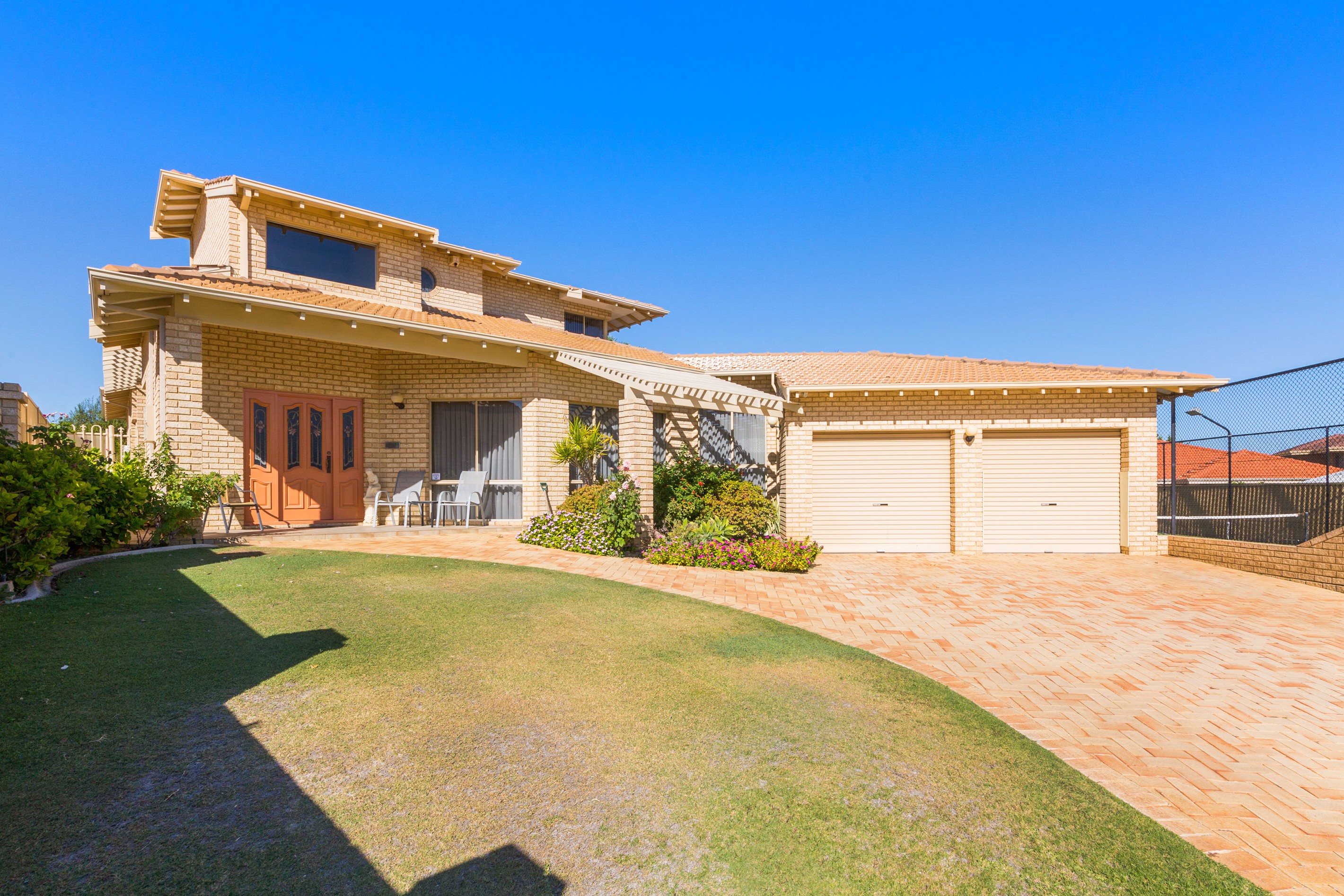 8 Anitra Court, Sorrento, WA 6020