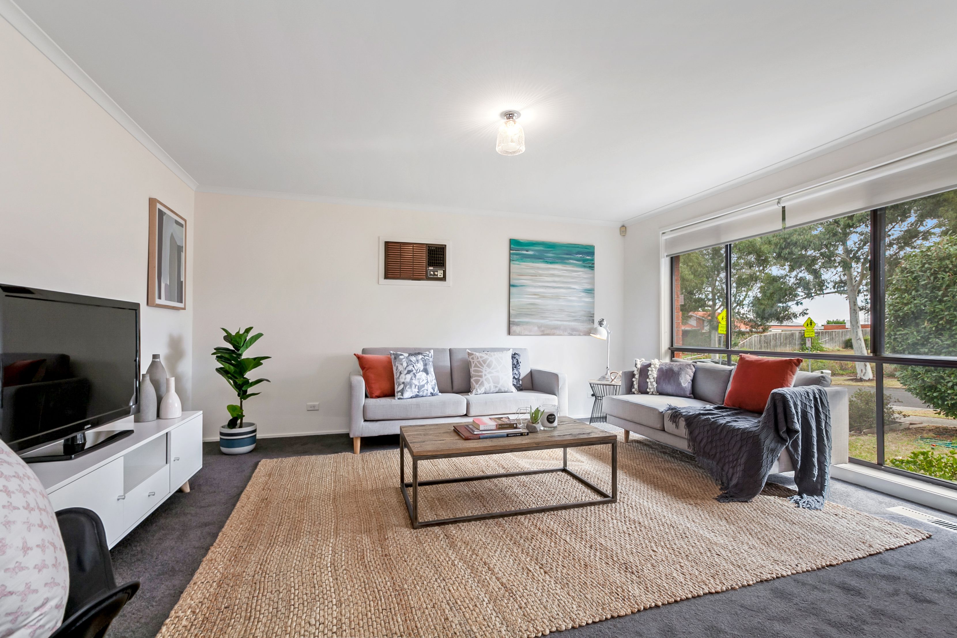 33 Tonelli Crescent, Mill Park, VIC 3082